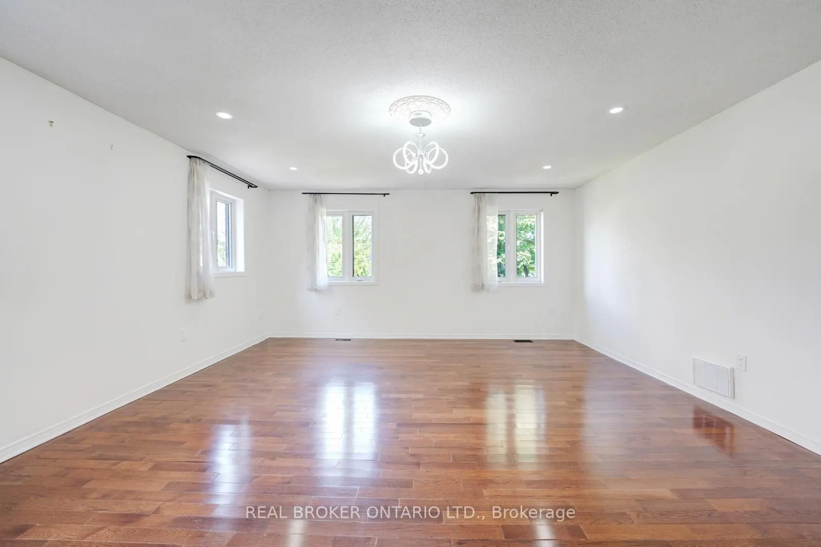 256 The Kingsway Road, #MAIN