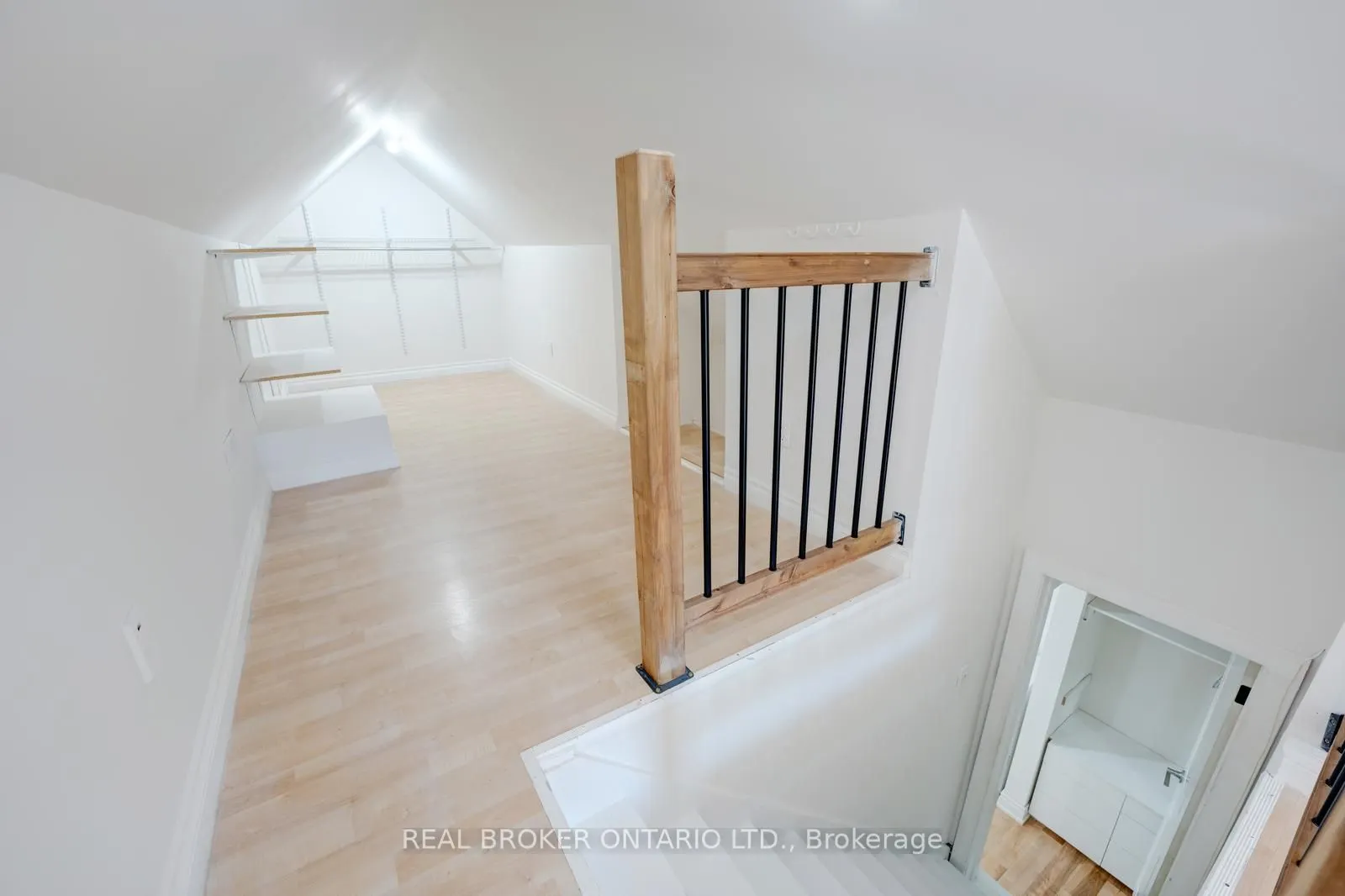 256 The Kingsway Road, #MAIN