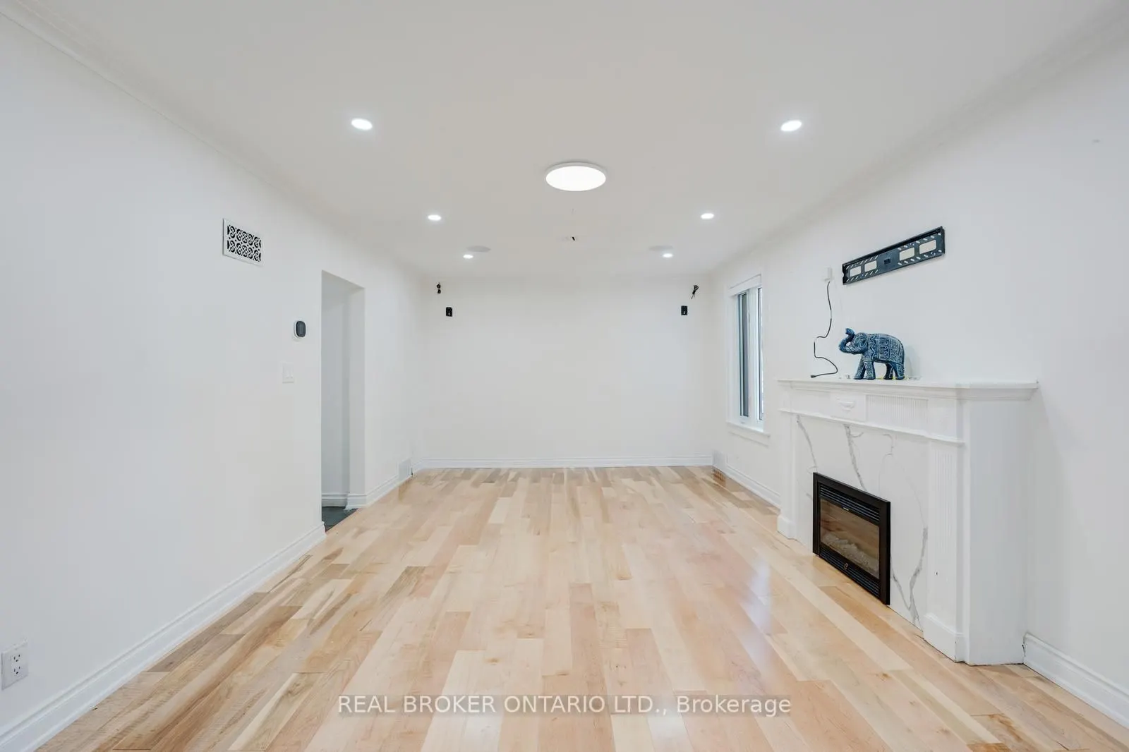 256 The Kingsway Road, #MAIN