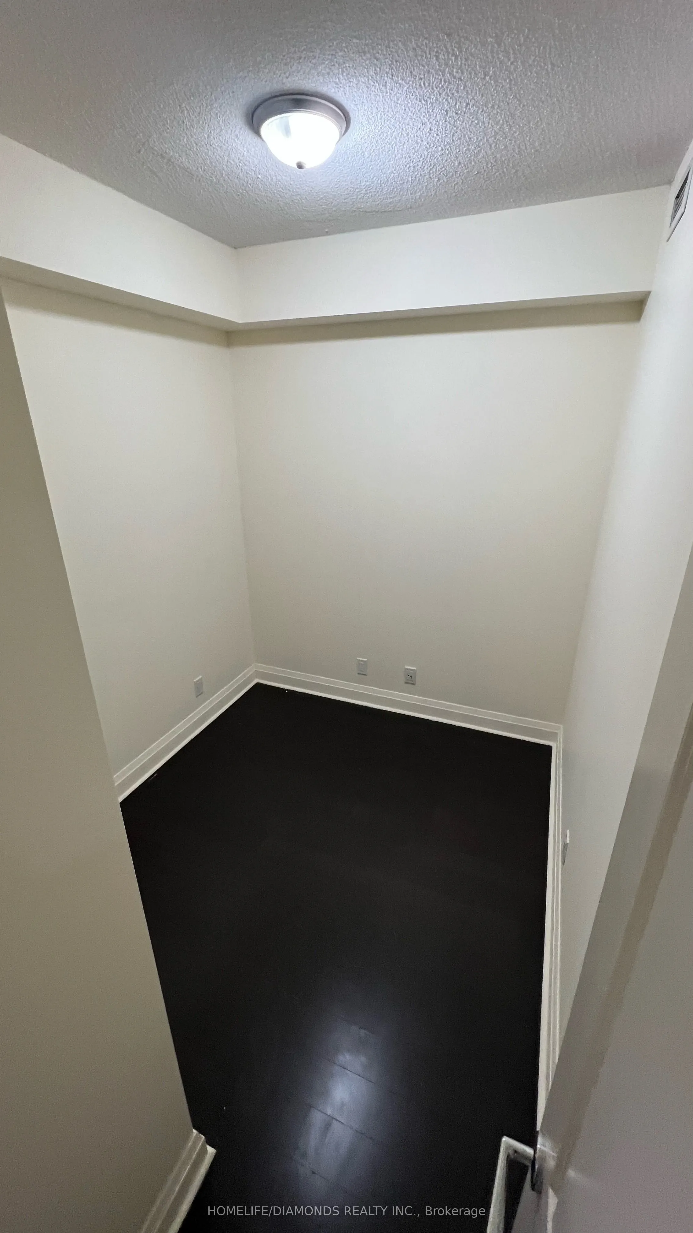 1185 THE QUEENSWAY Avenue, #332