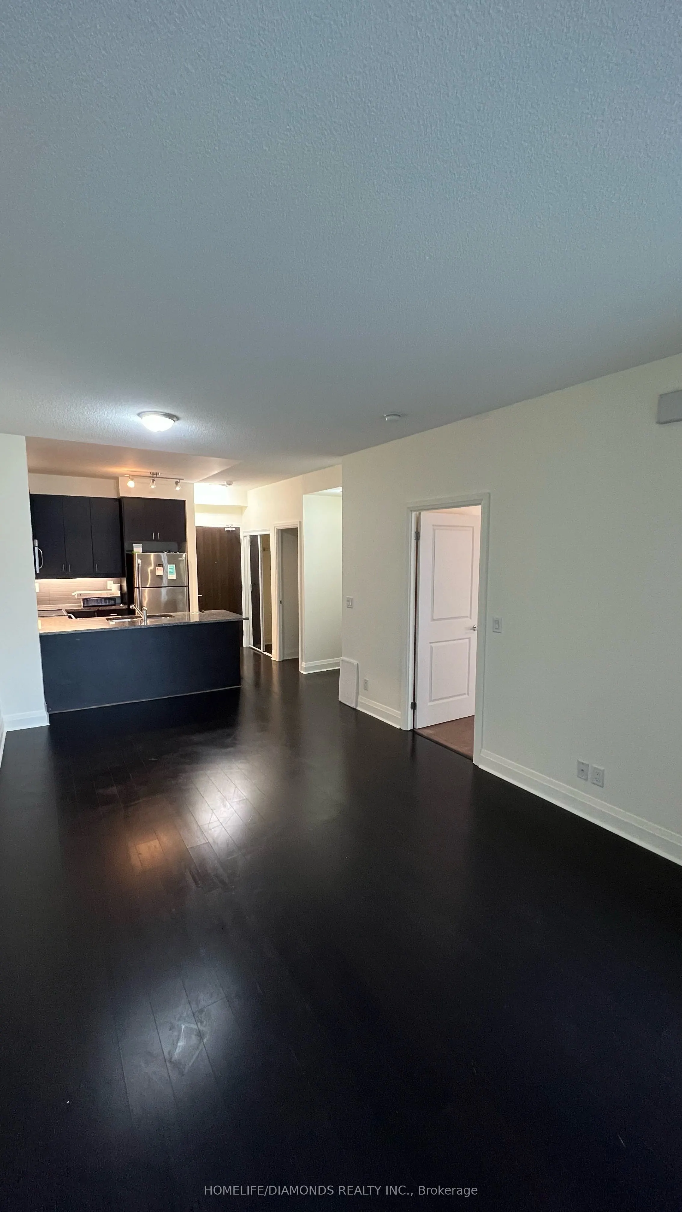 1185 THE QUEENSWAY Avenue, #332