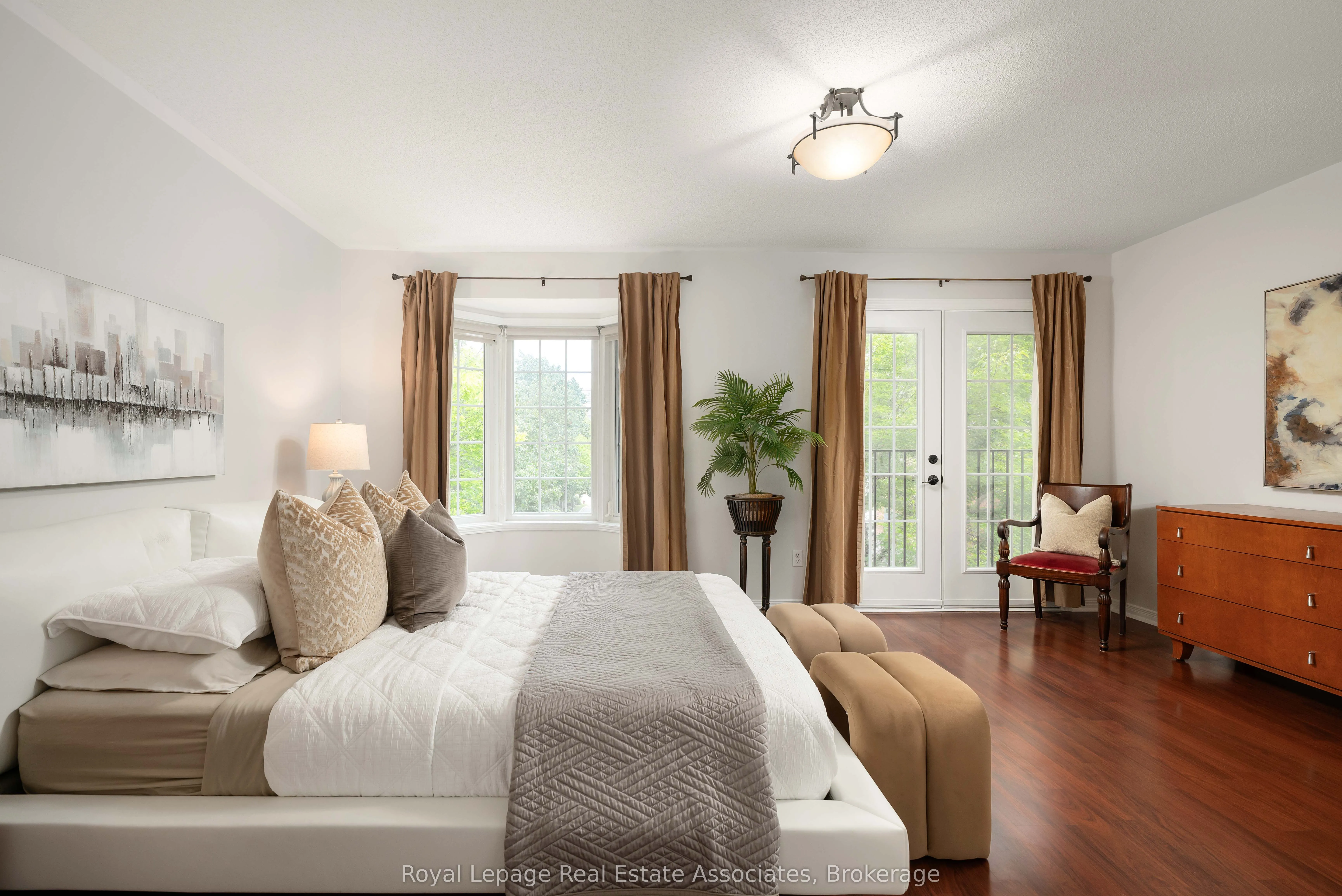 1130 Cawthra Road, #32