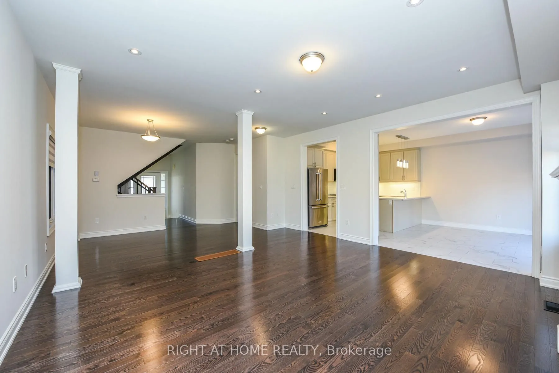3 Prairie Creek Crescent
