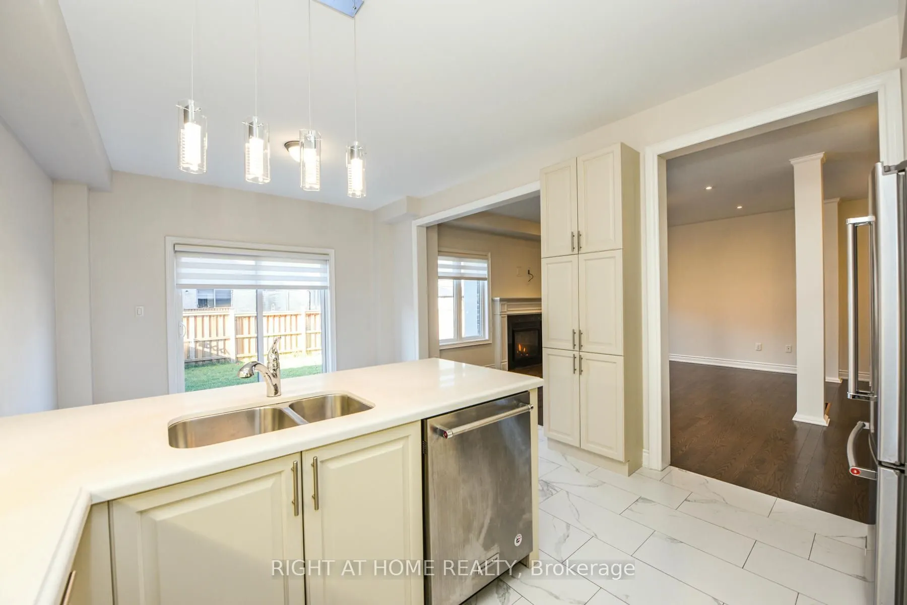 3 Prairie Creek Crescent