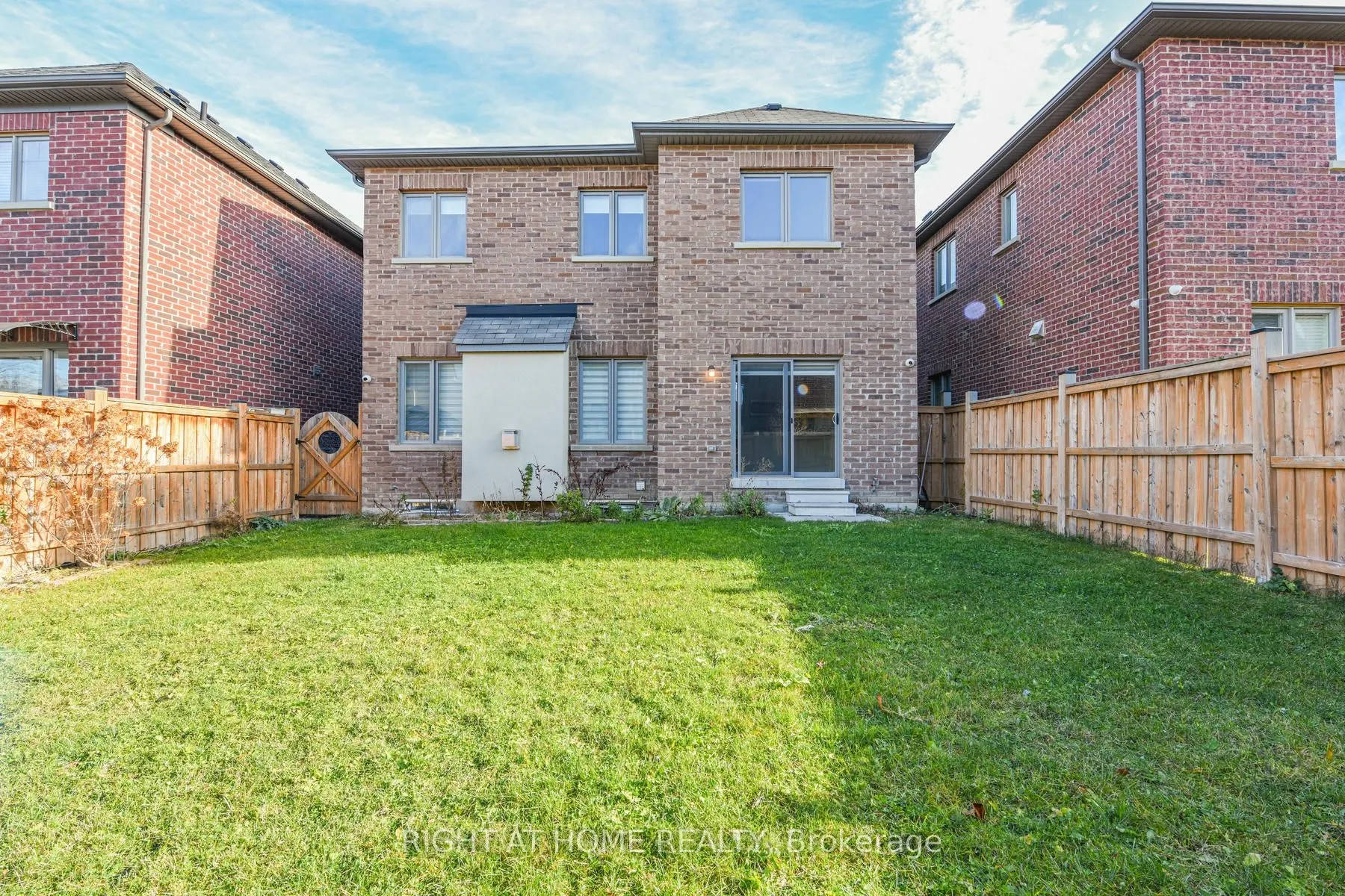3 Prairie Creek Crescent