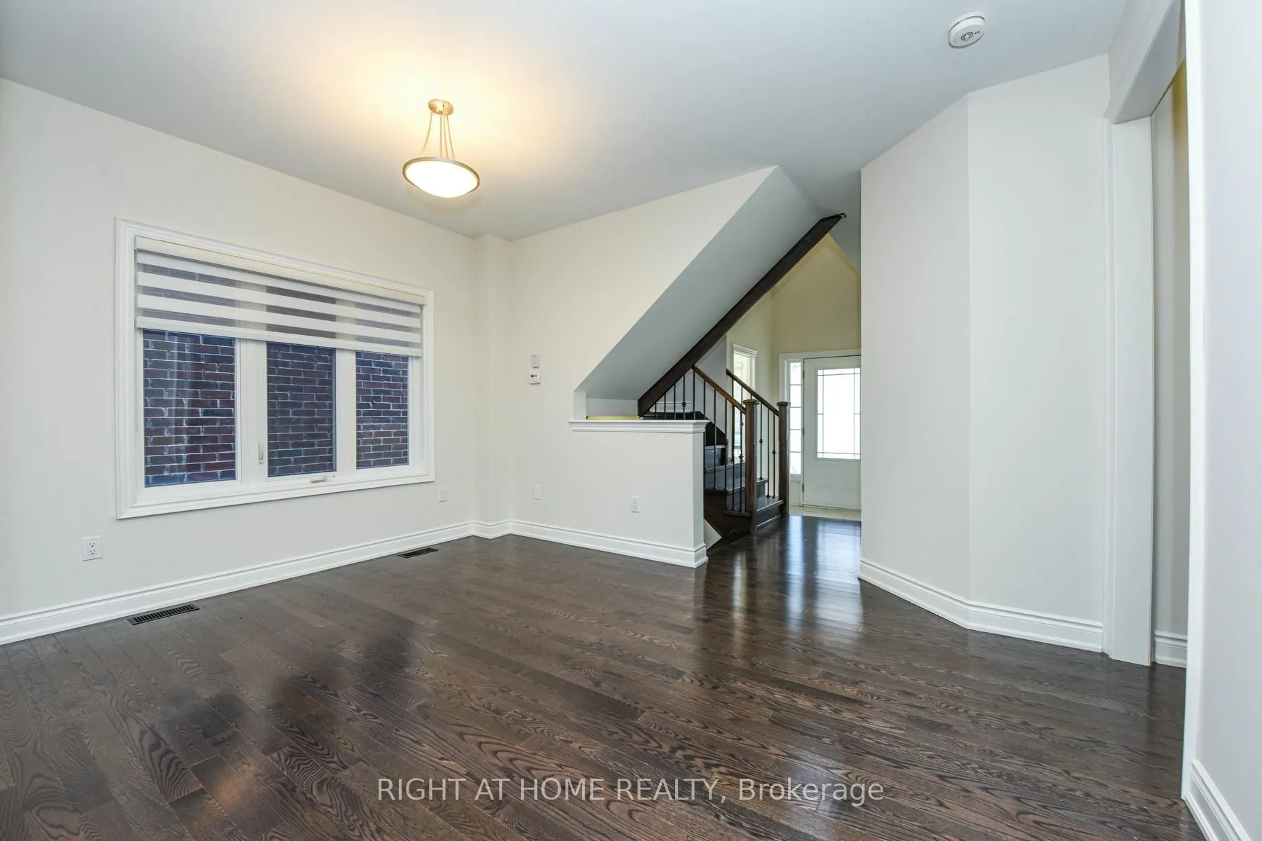 3 Prairie Creek Crescent