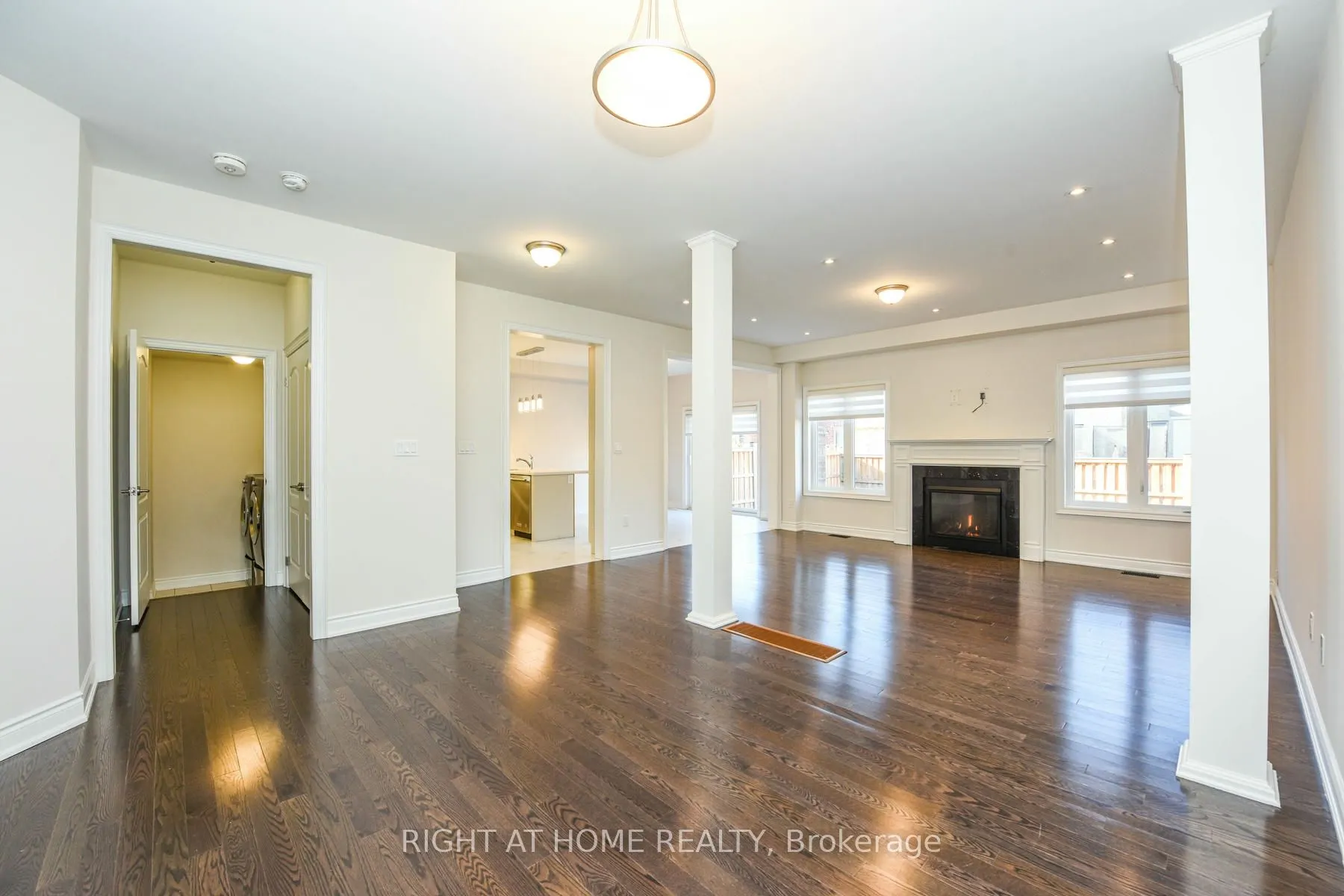 3 Prairie Creek Crescent