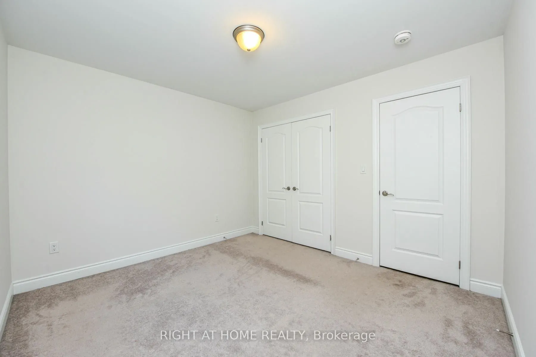 3 Prairie Creek Crescent