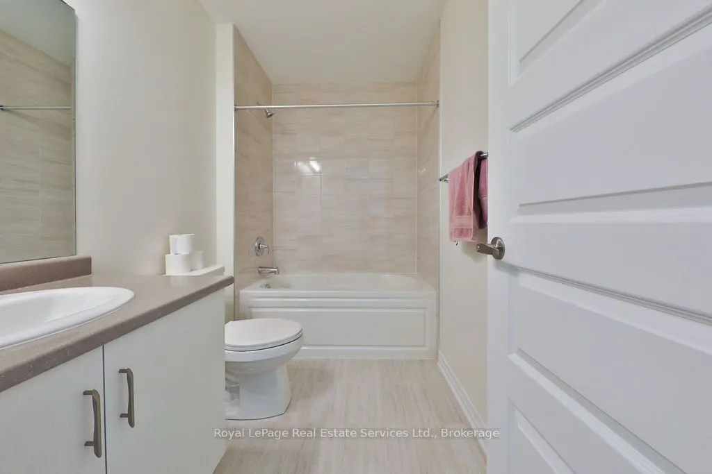128 Grovewood Common, #125
