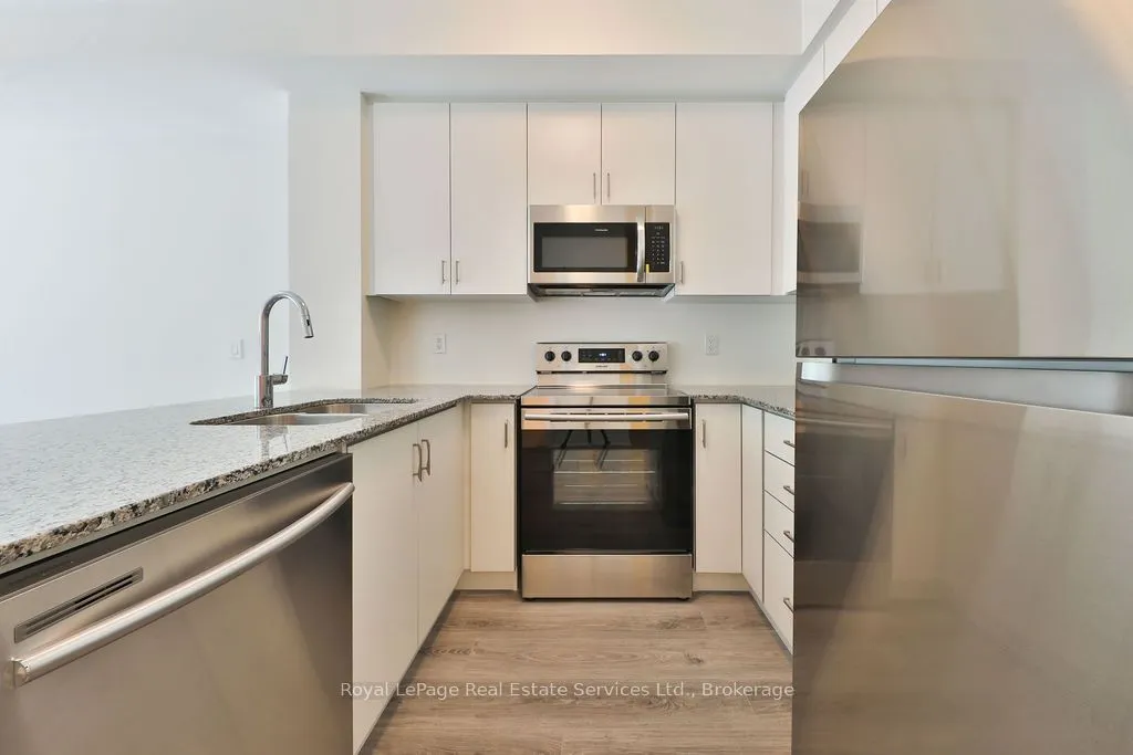 128 Grovewood Common, #125