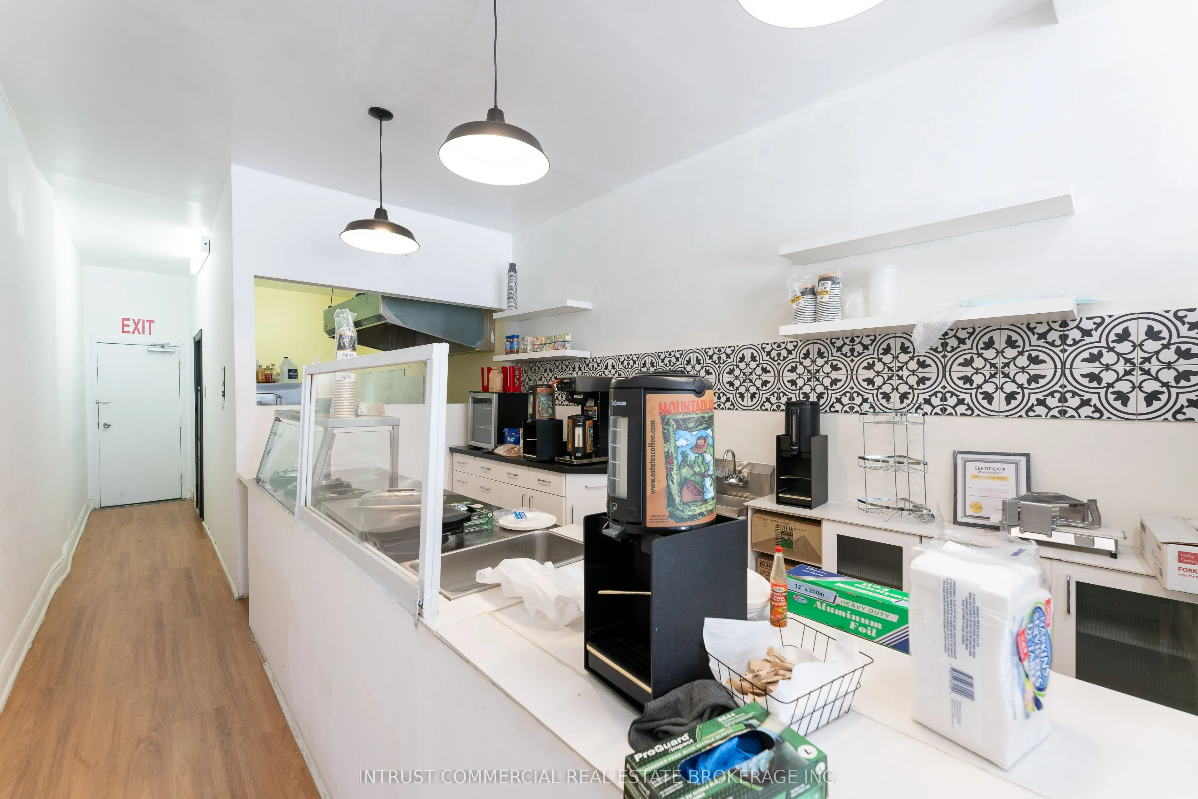 2542 Eglinton Avenue W