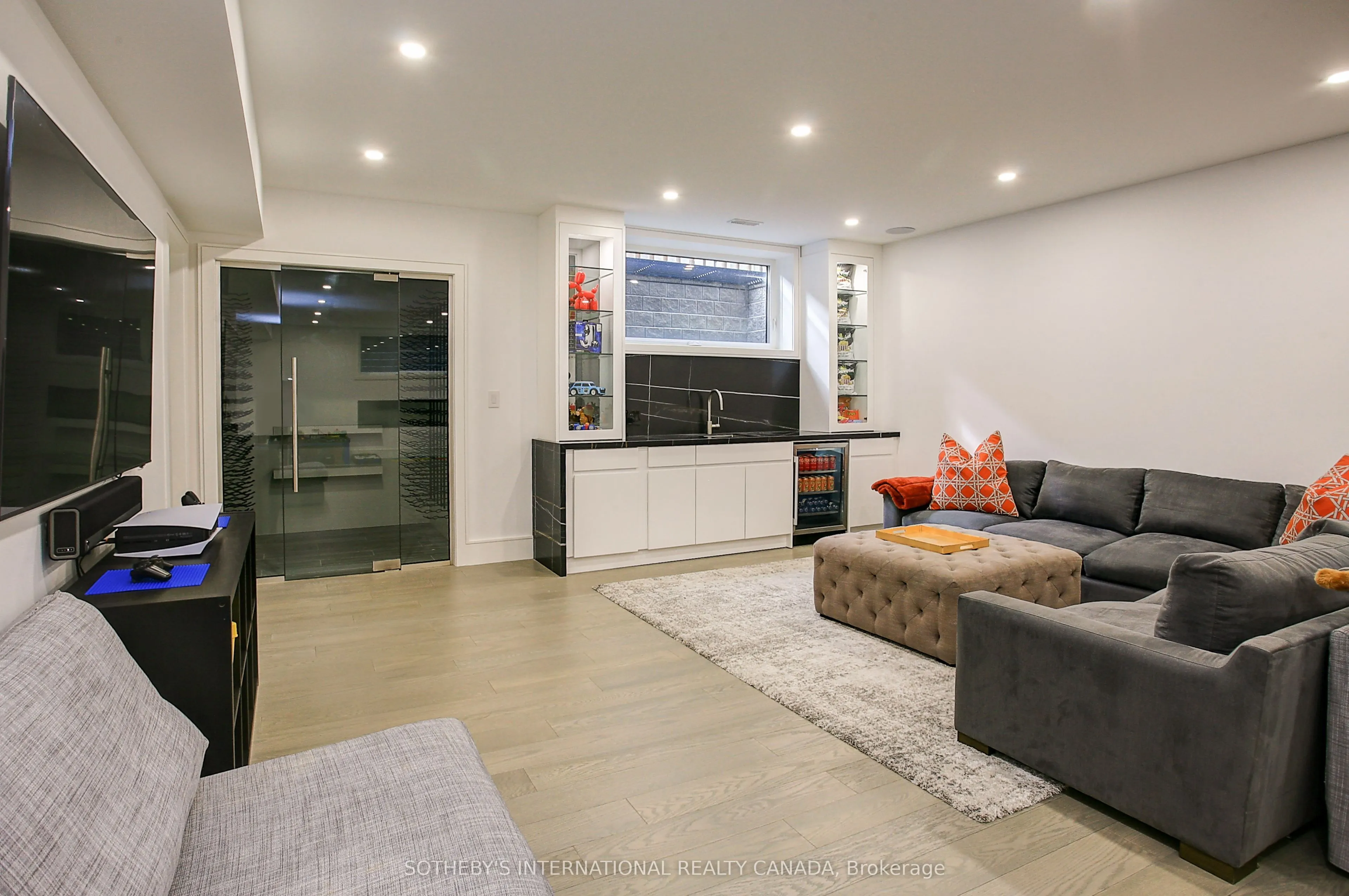 36 Burrows Avenue
