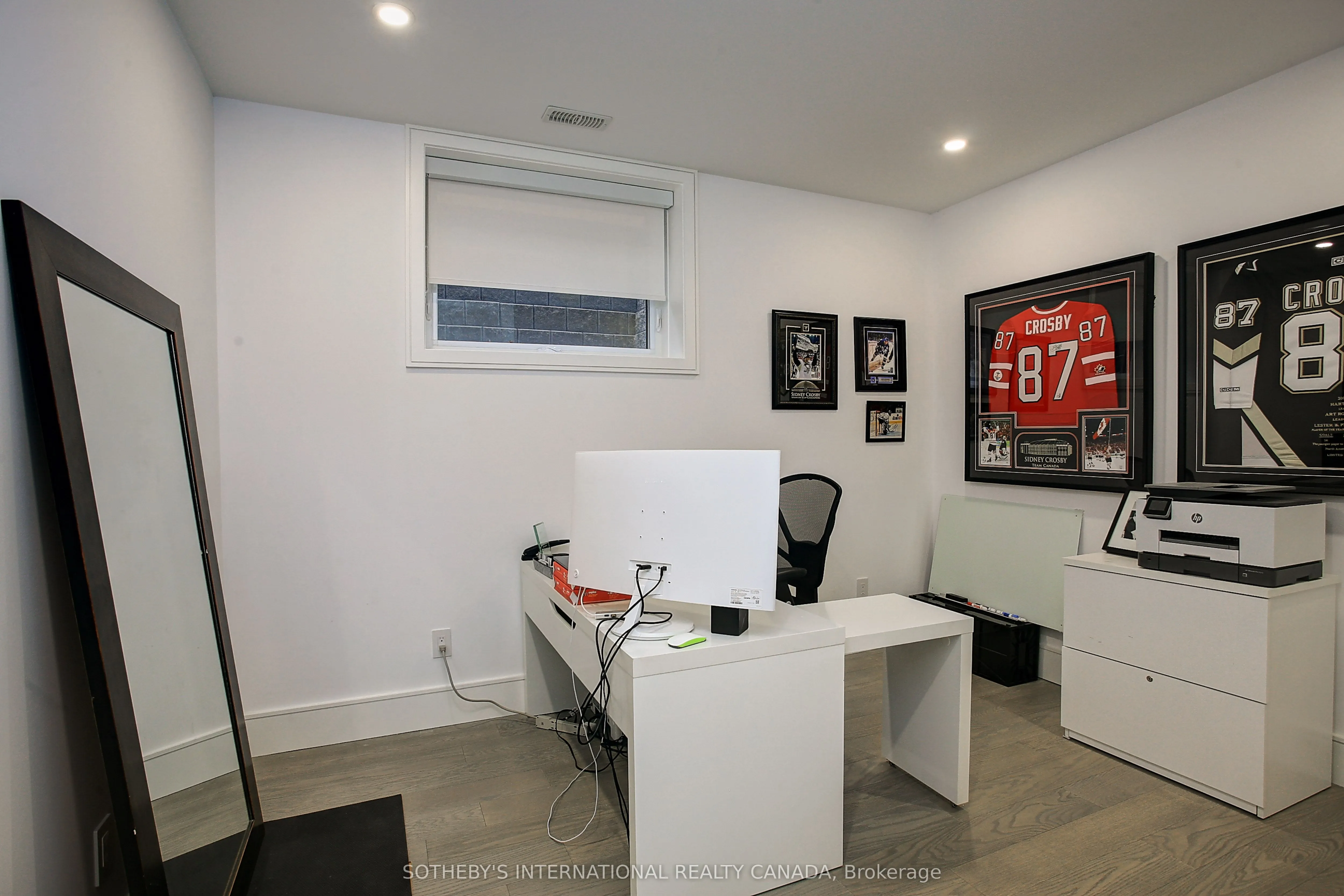 36 Burrows Avenue