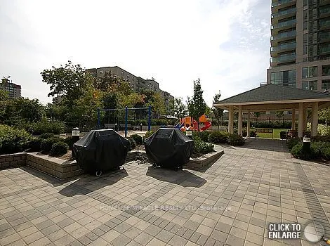 3504 Hurontario Street, #3305
