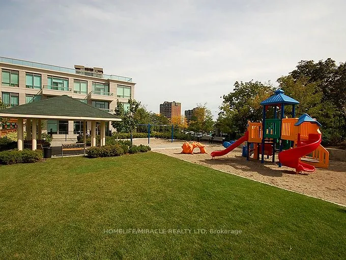 3504 Hurontario Street, #2606