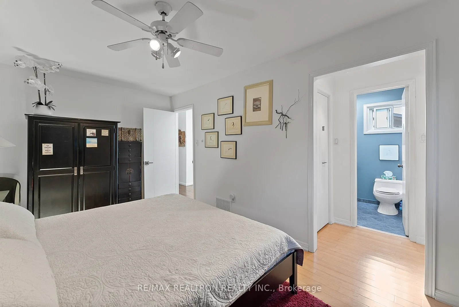 7255 Ridgeland Crescent