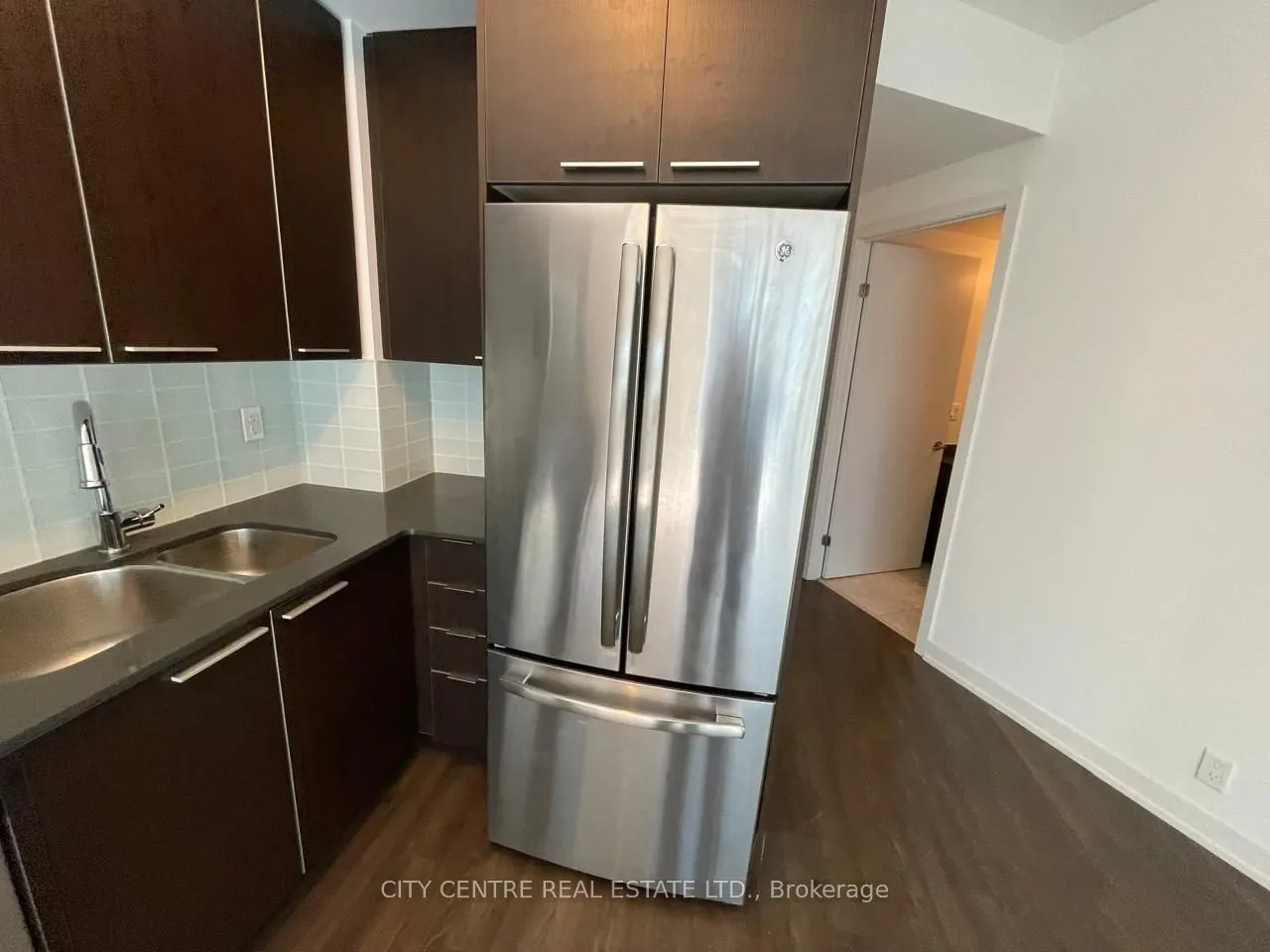 10 Park Lawn Road, #522