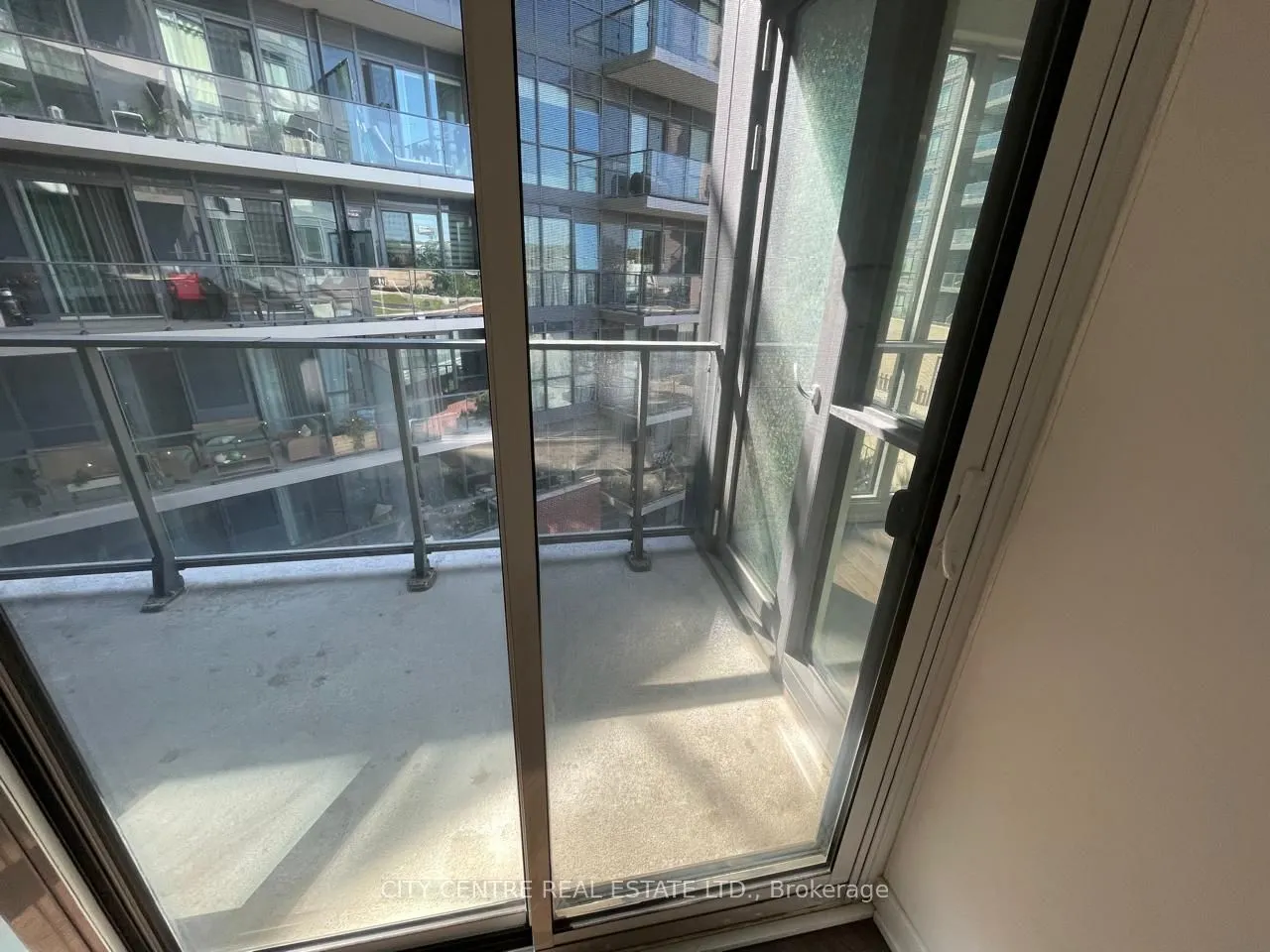 10 Park Lawn Road, #522
