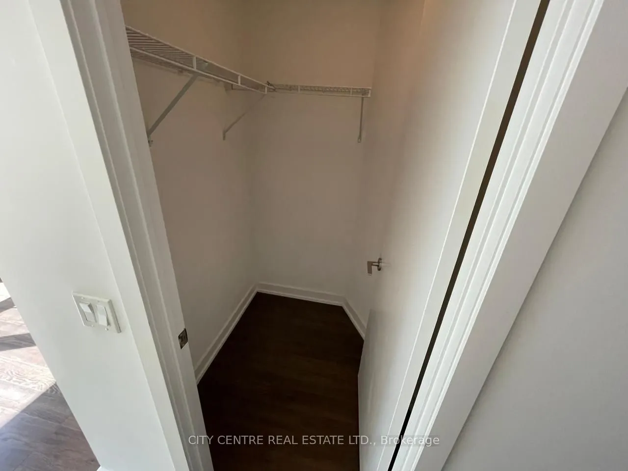 10 Park Lawn Road, #522