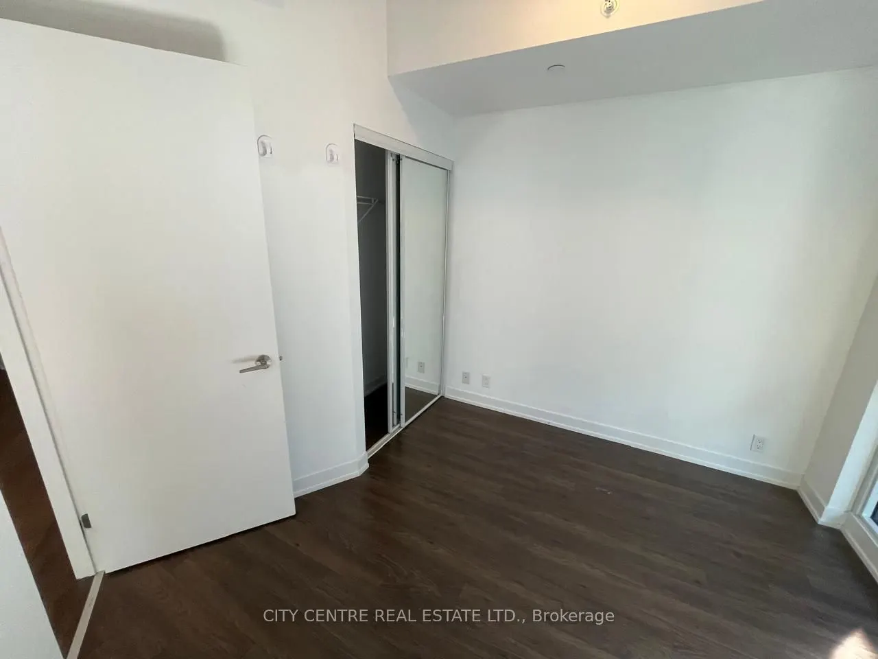 10 Park Lawn Road, #522