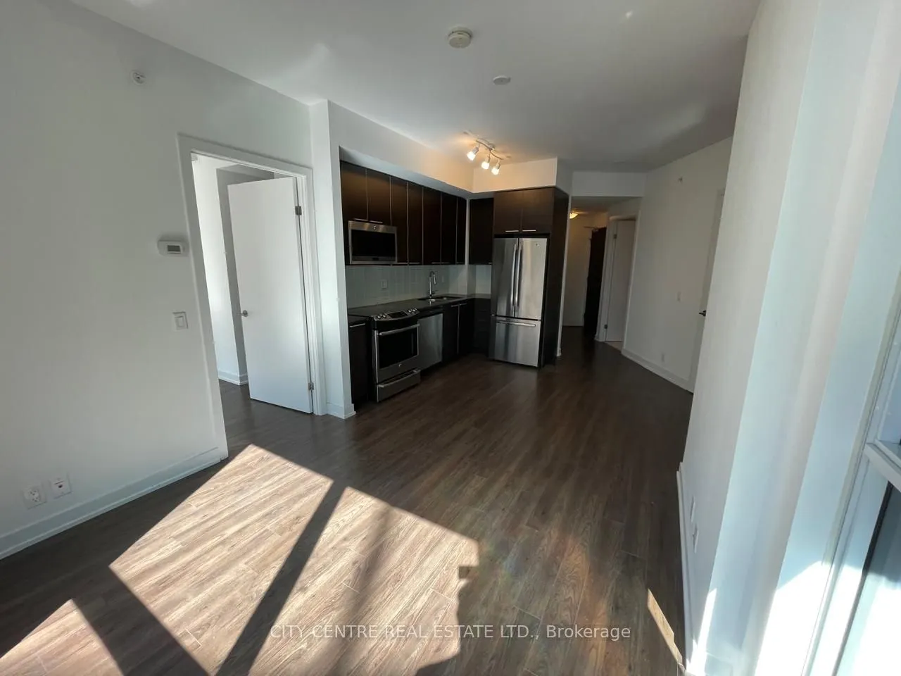 10 Park Lawn Road, #522