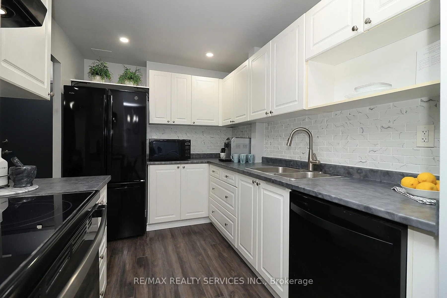 2095 Roche Court, #132