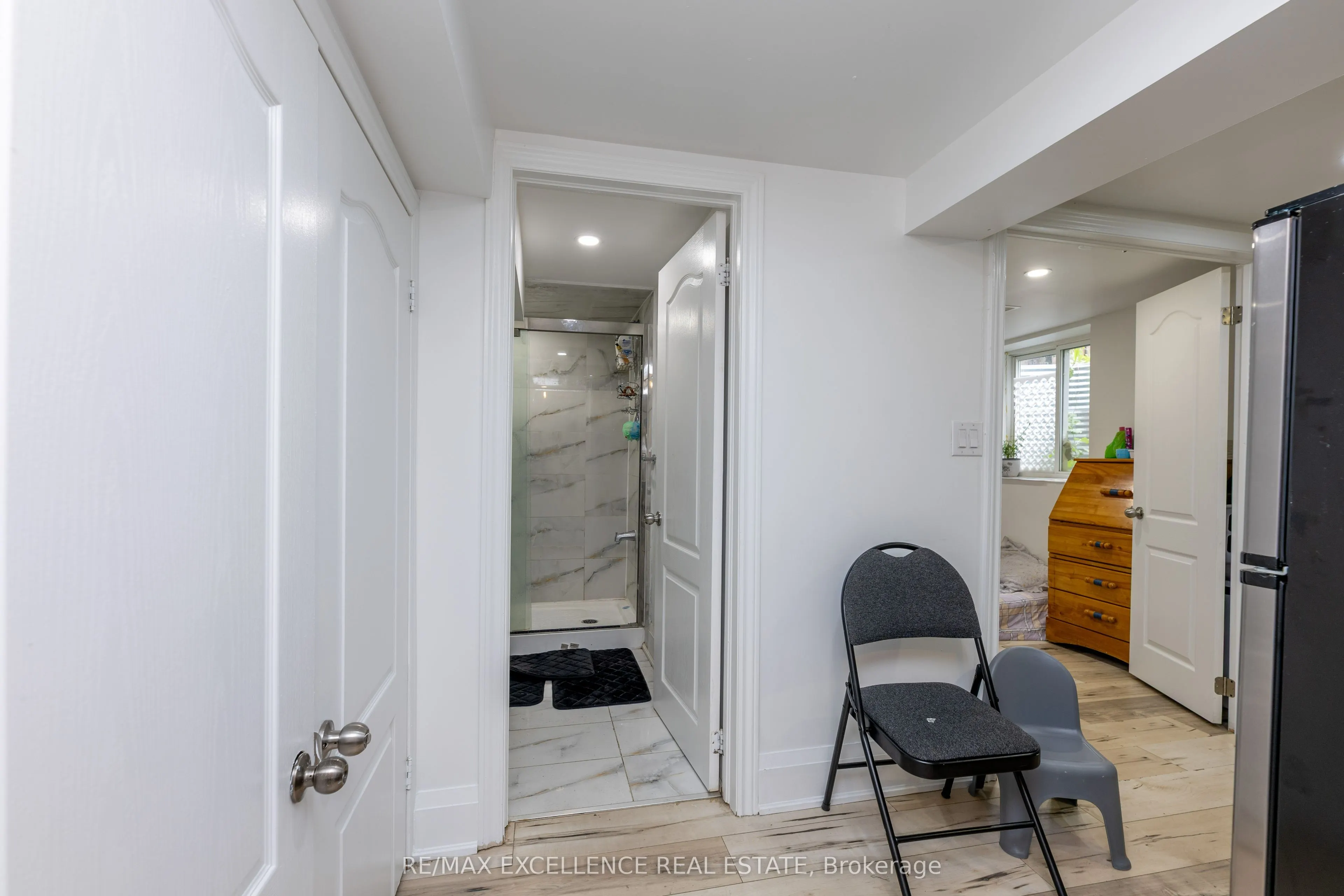 20 Hedgeson Court