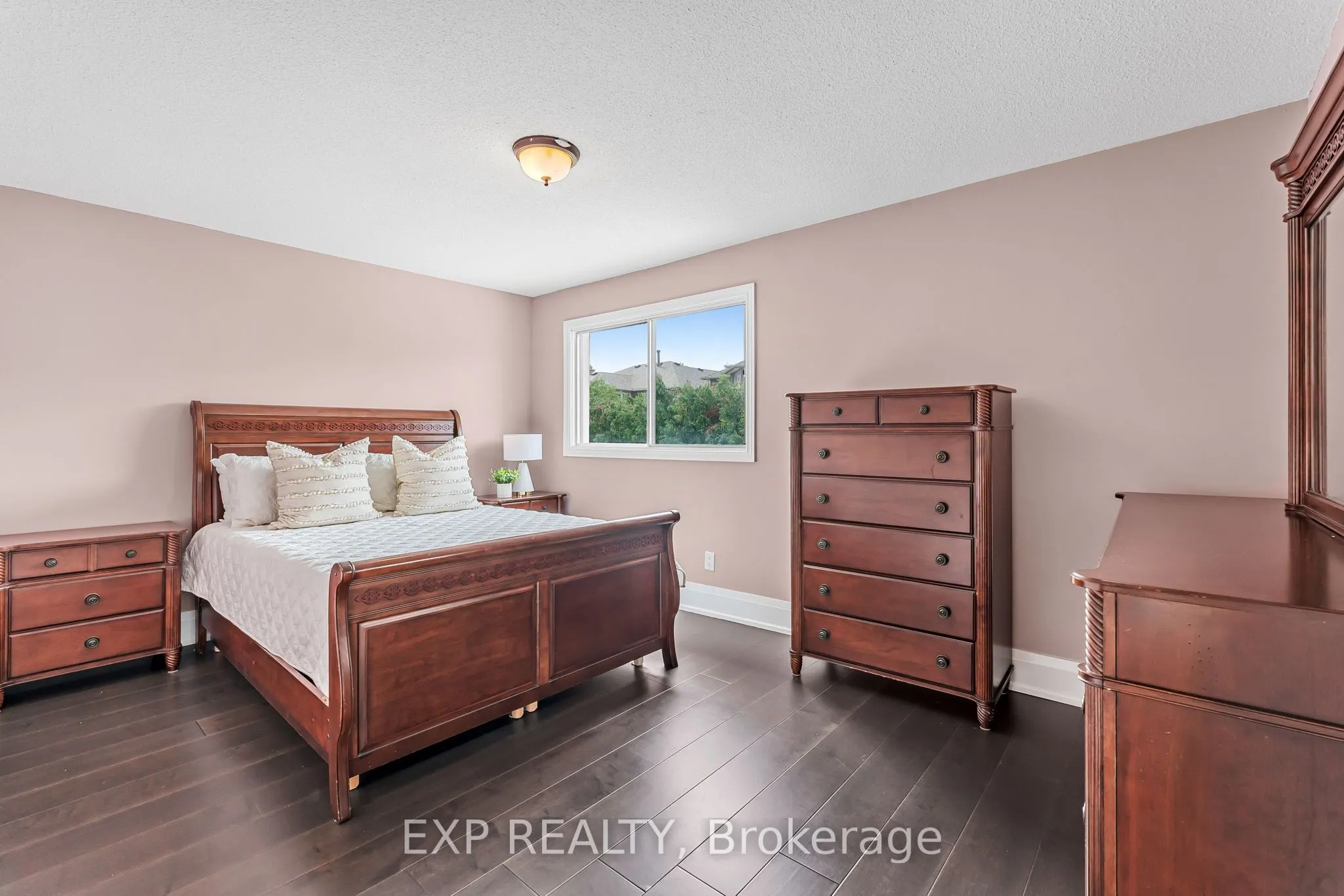 1221 Creekside Drive