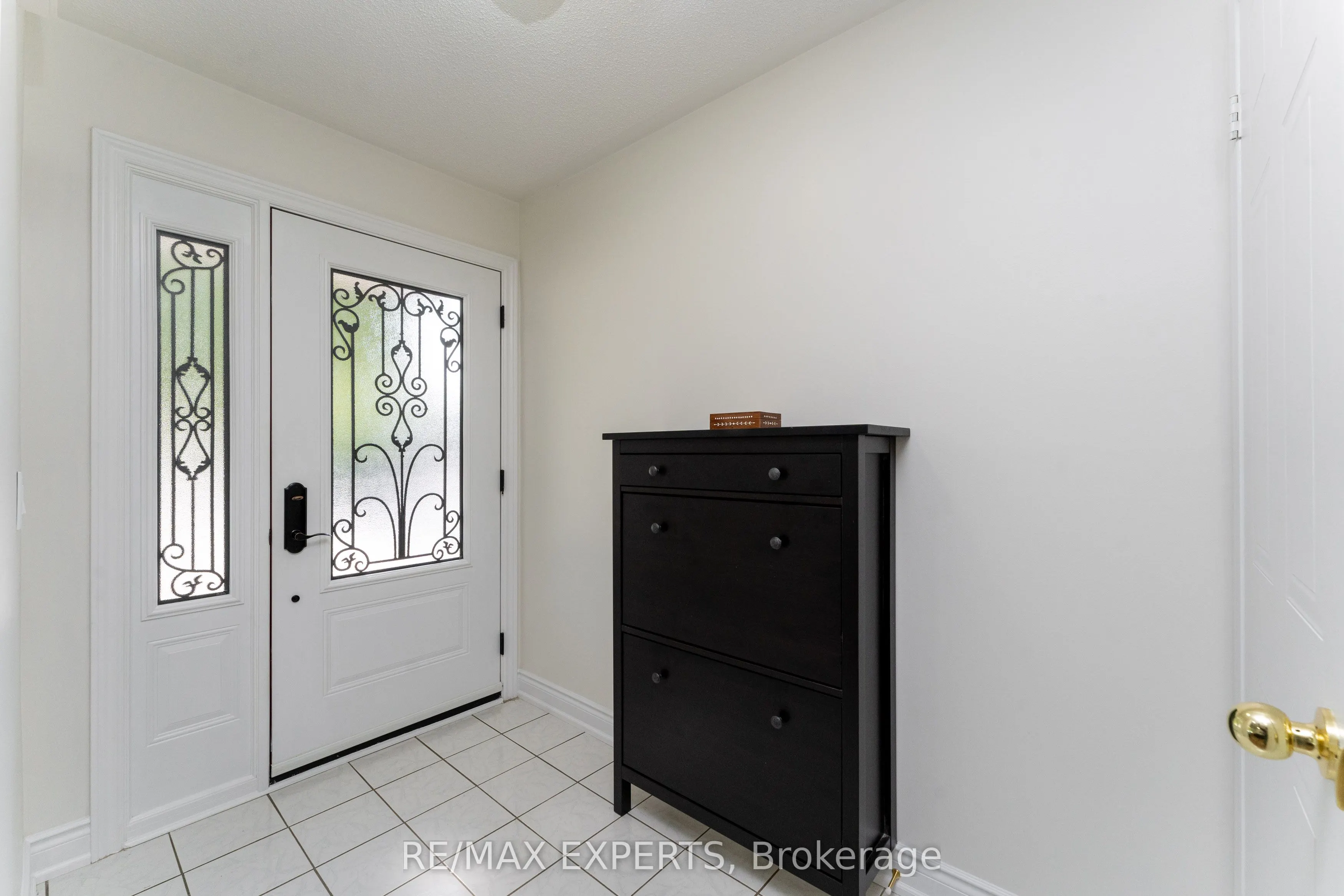 39 Softneedle Avenue