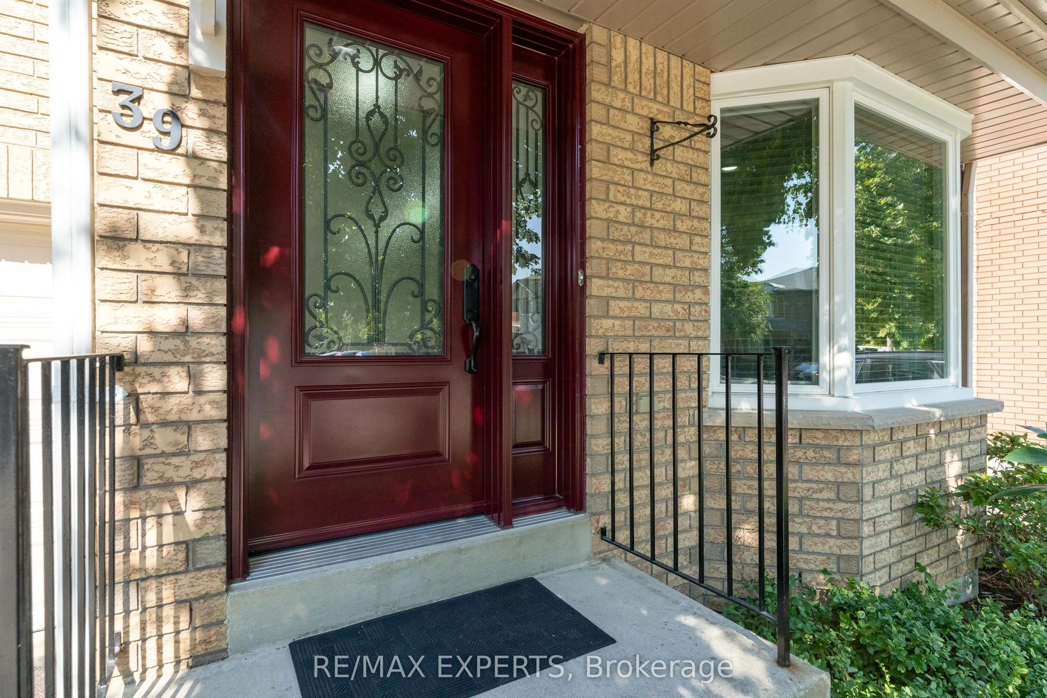 39 Softneedle Avenue