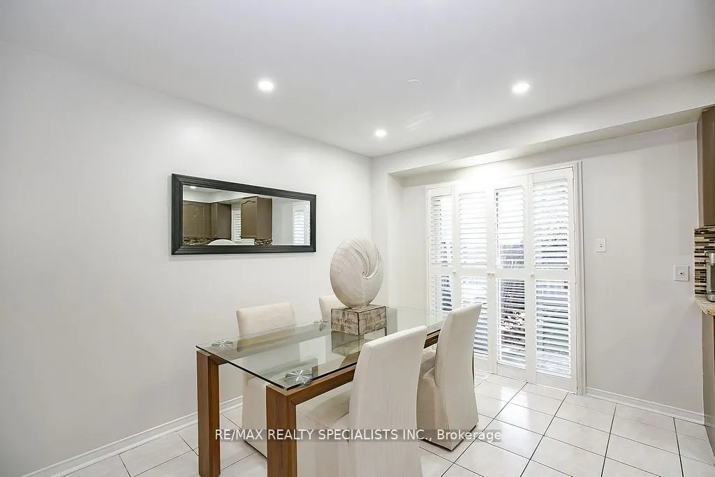 7243 Frontier Ridge