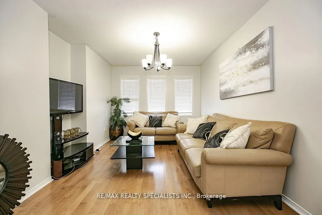 7243 Frontier Ridge