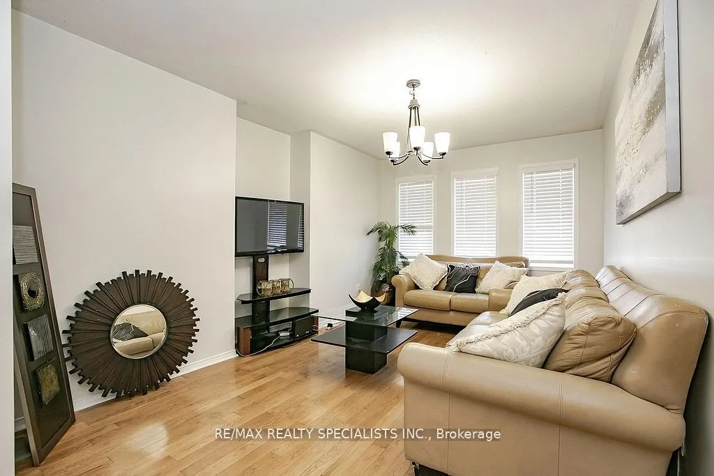 7243 Frontier Ridge