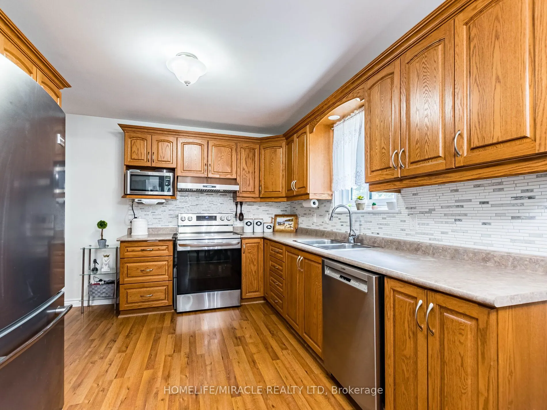 64 Geneva Crescent