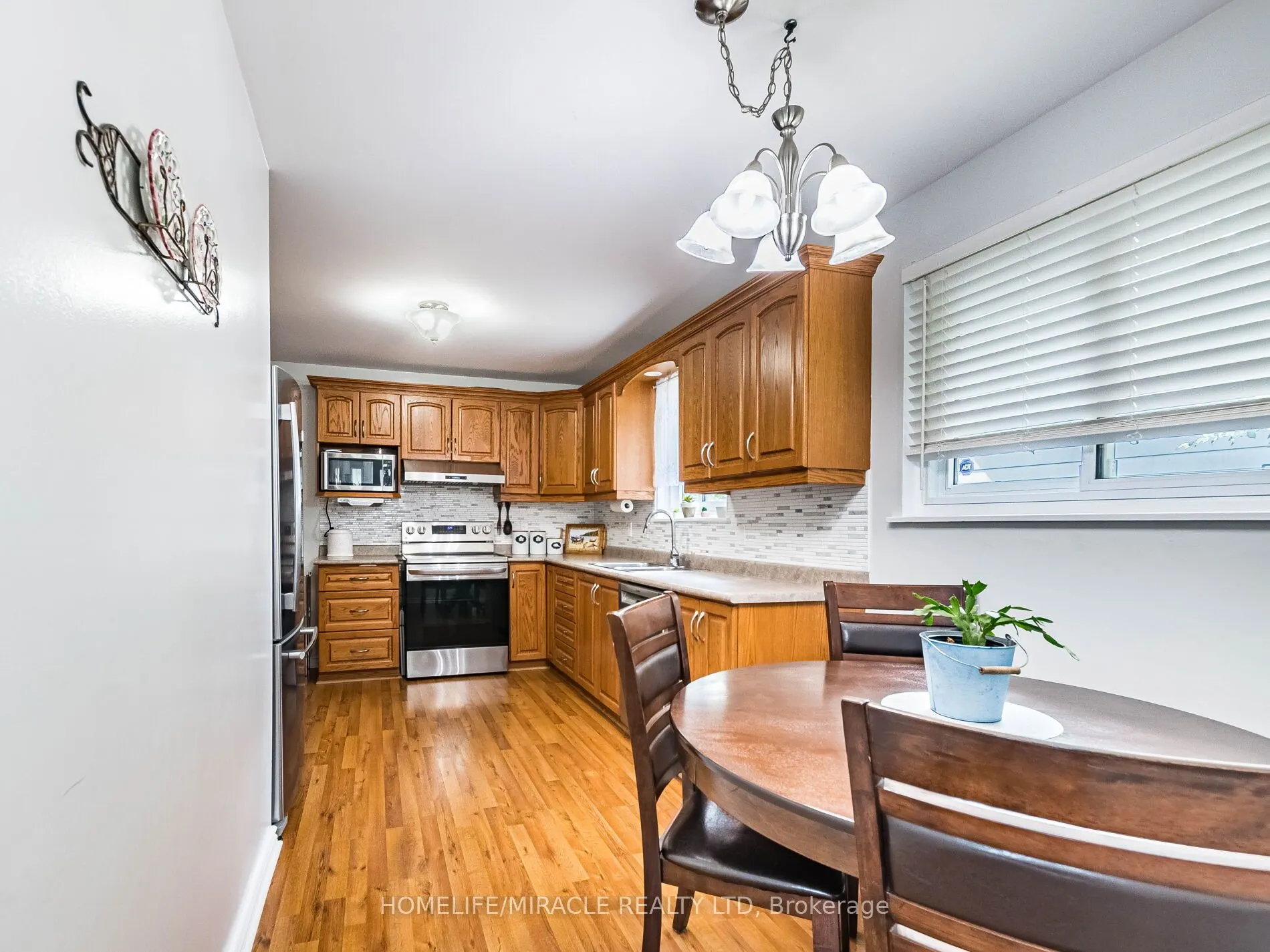 64 Geneva Crescent