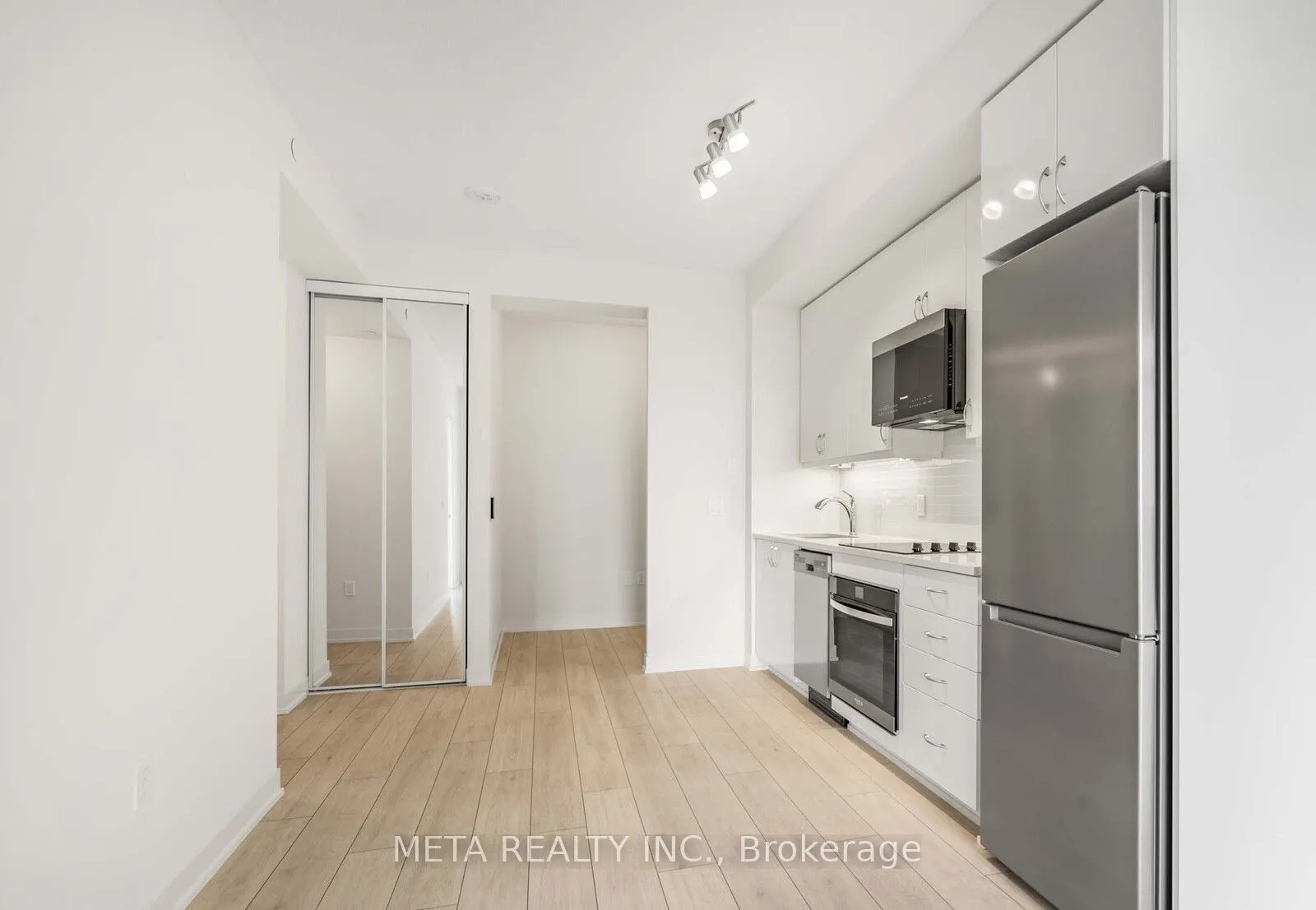 38 Annie Craig Drive, #2907