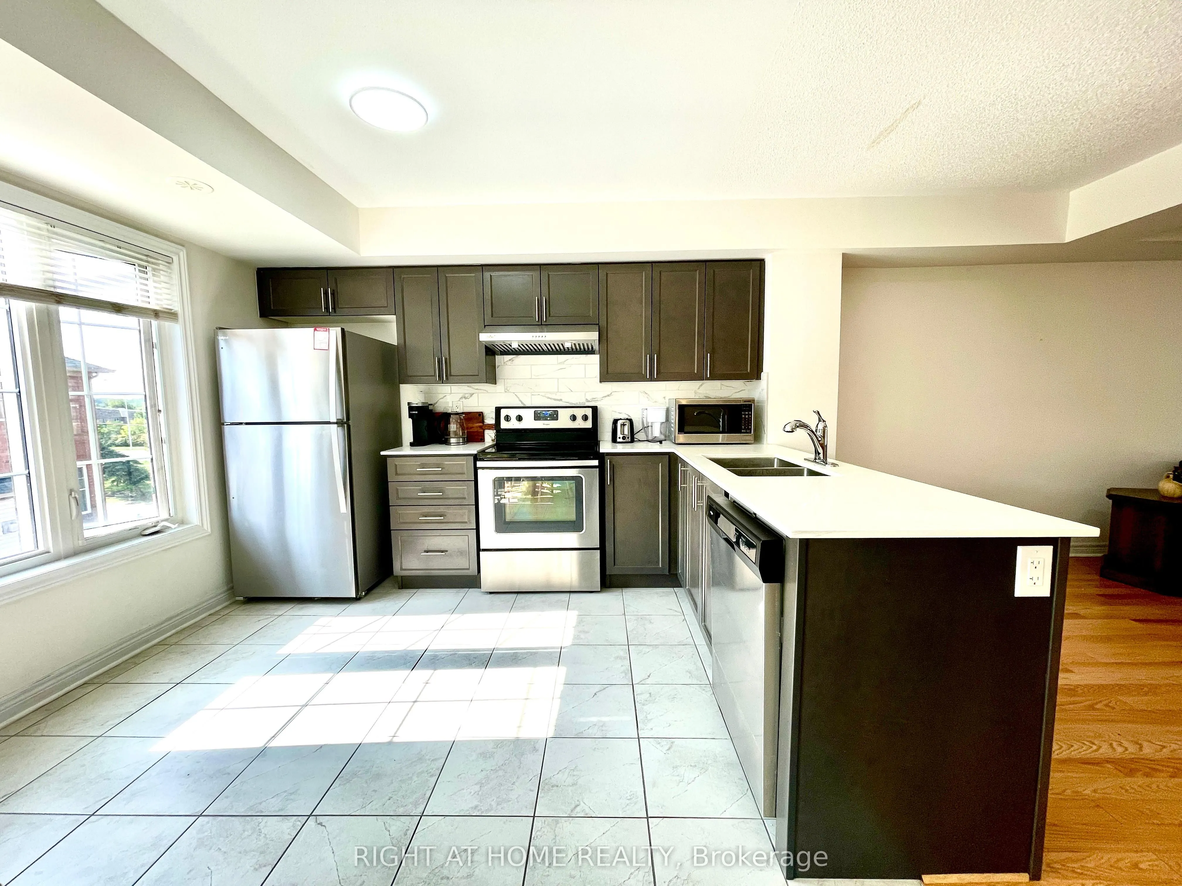 2280 Baronwood Drive, #91