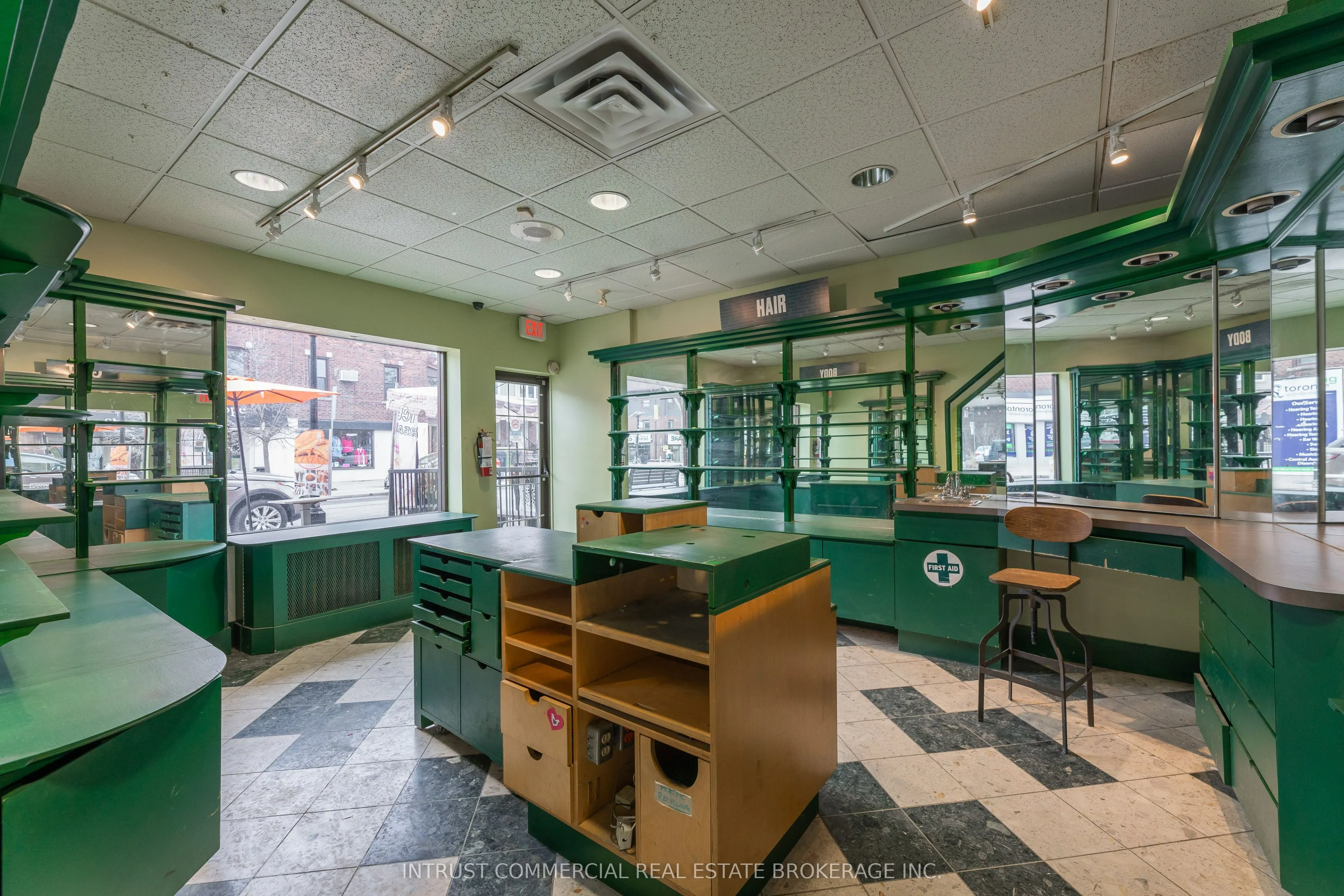 2366 Bloor Street W