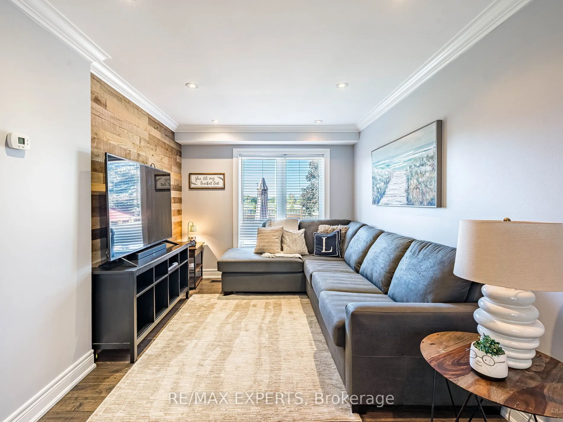 20 Foxchase Drive