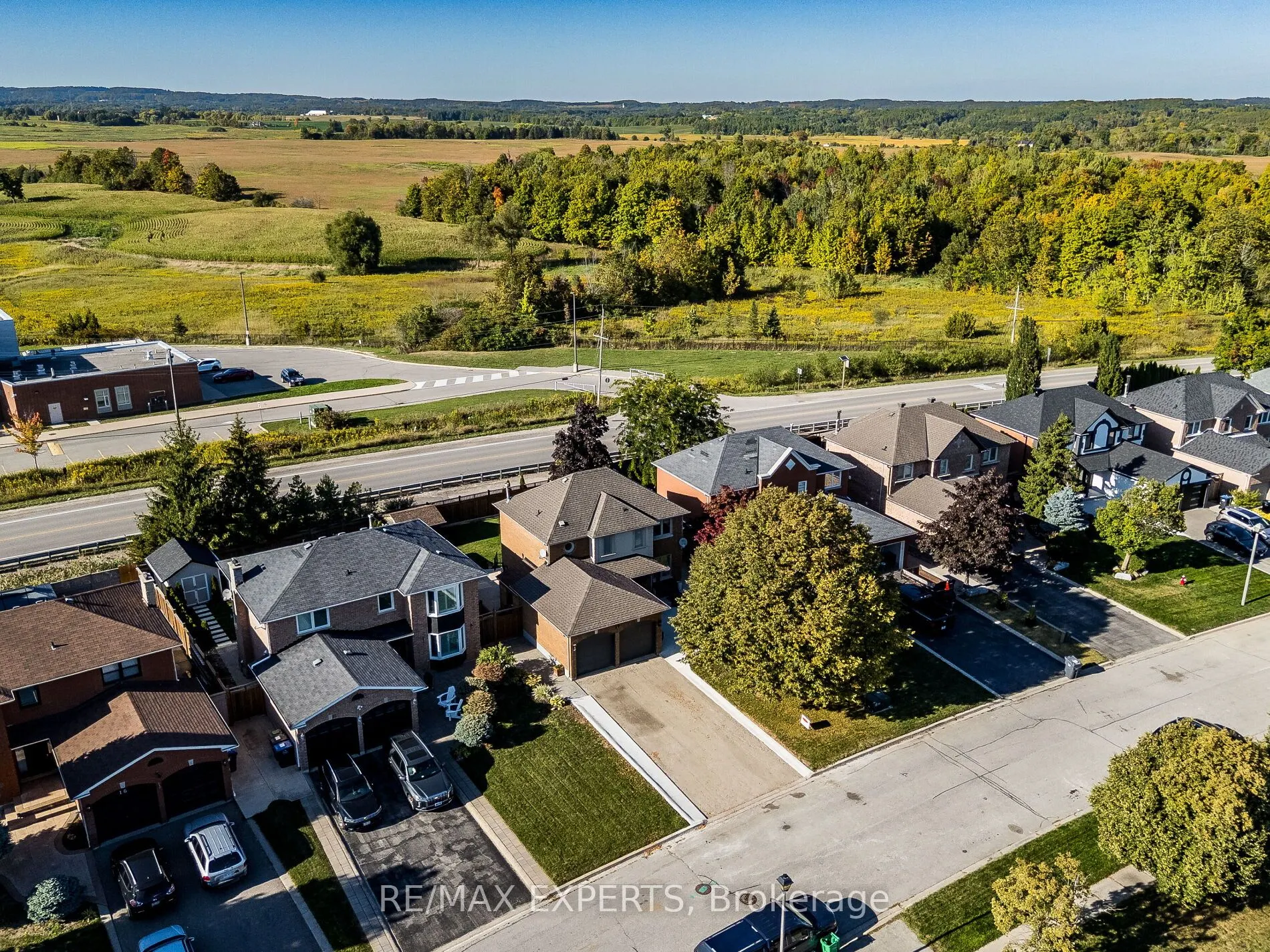 20 Foxchase Drive