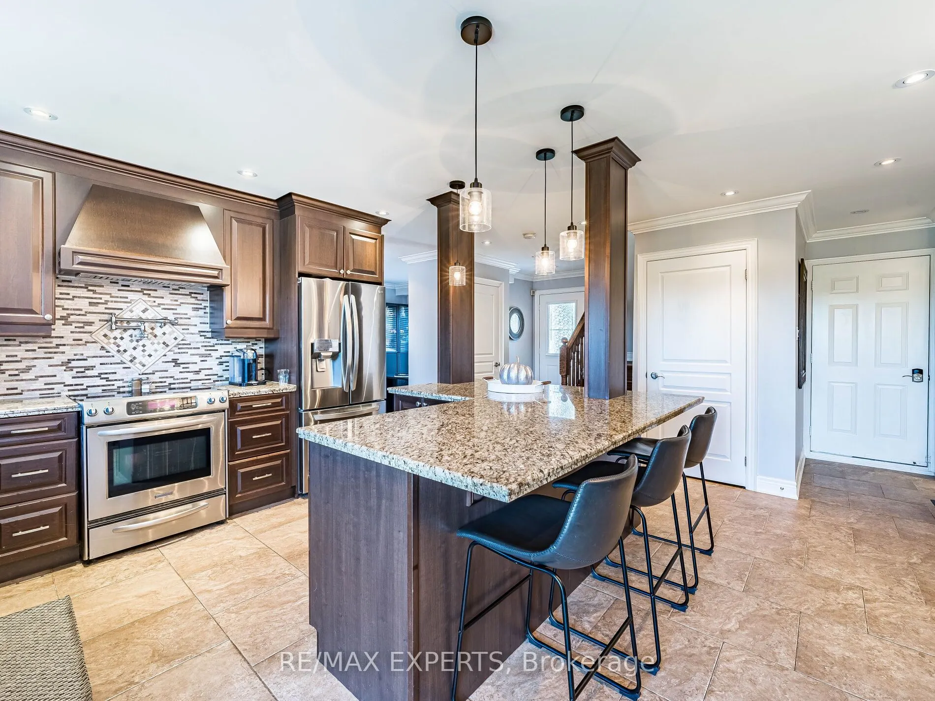 20 Foxchase Drive