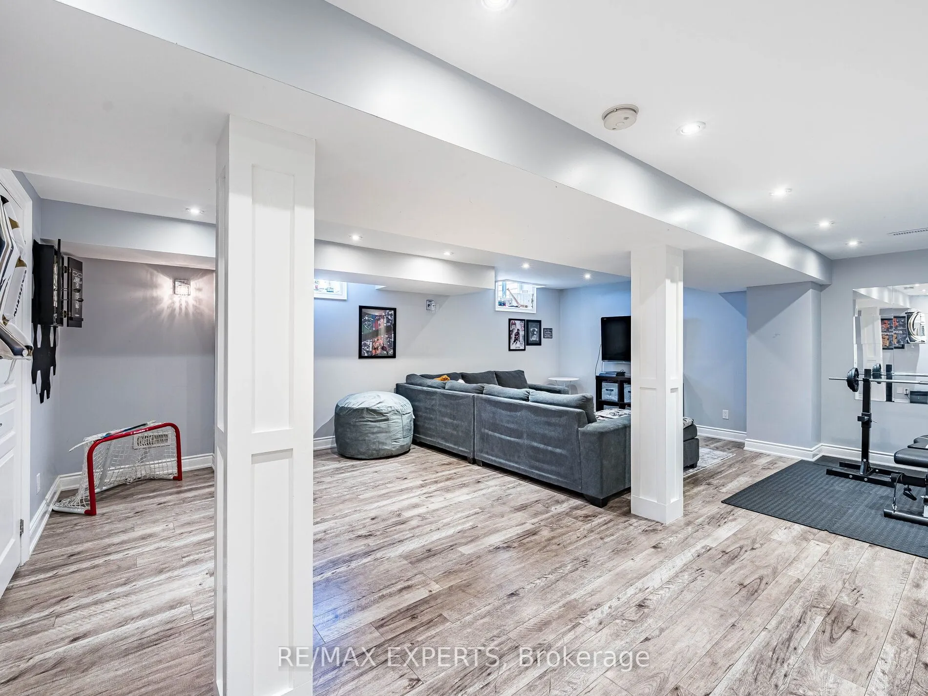 20 Foxchase Drive