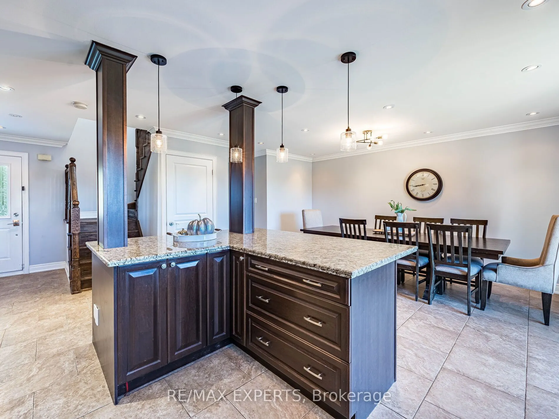 20 Foxchase Drive
