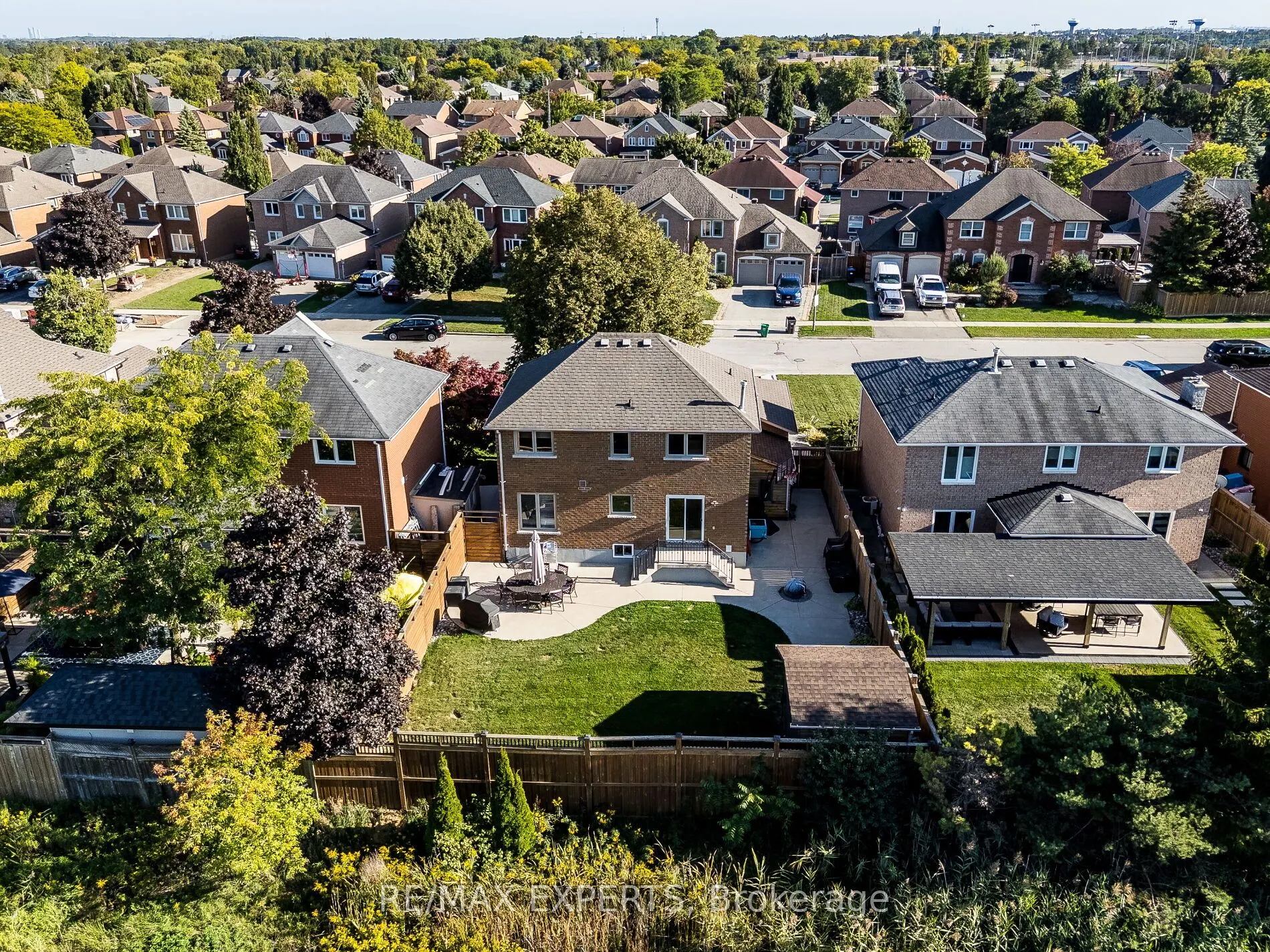 20 Foxchase Drive