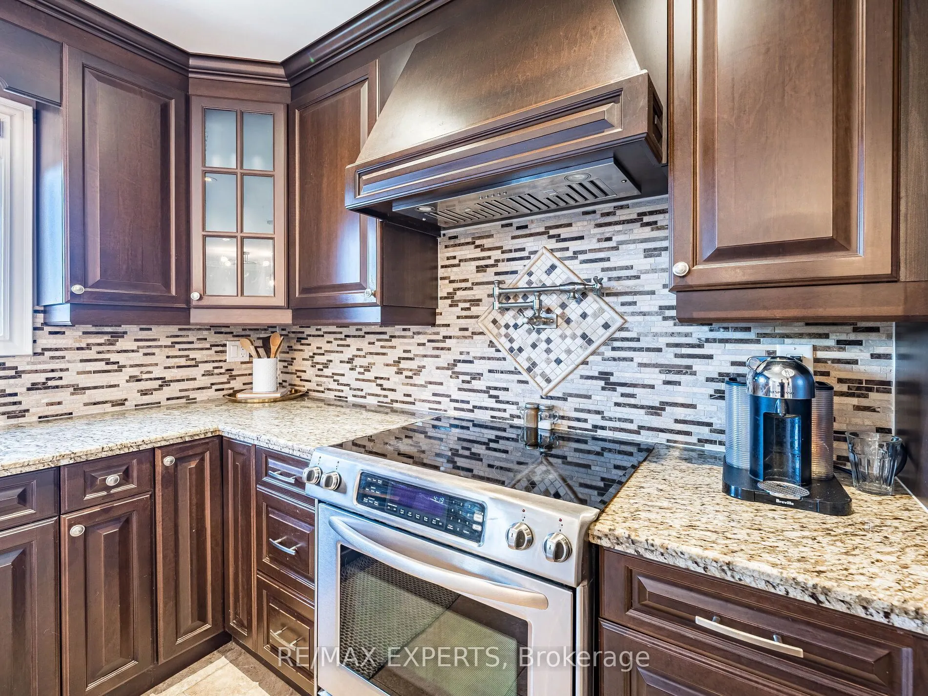 20 Foxchase Drive