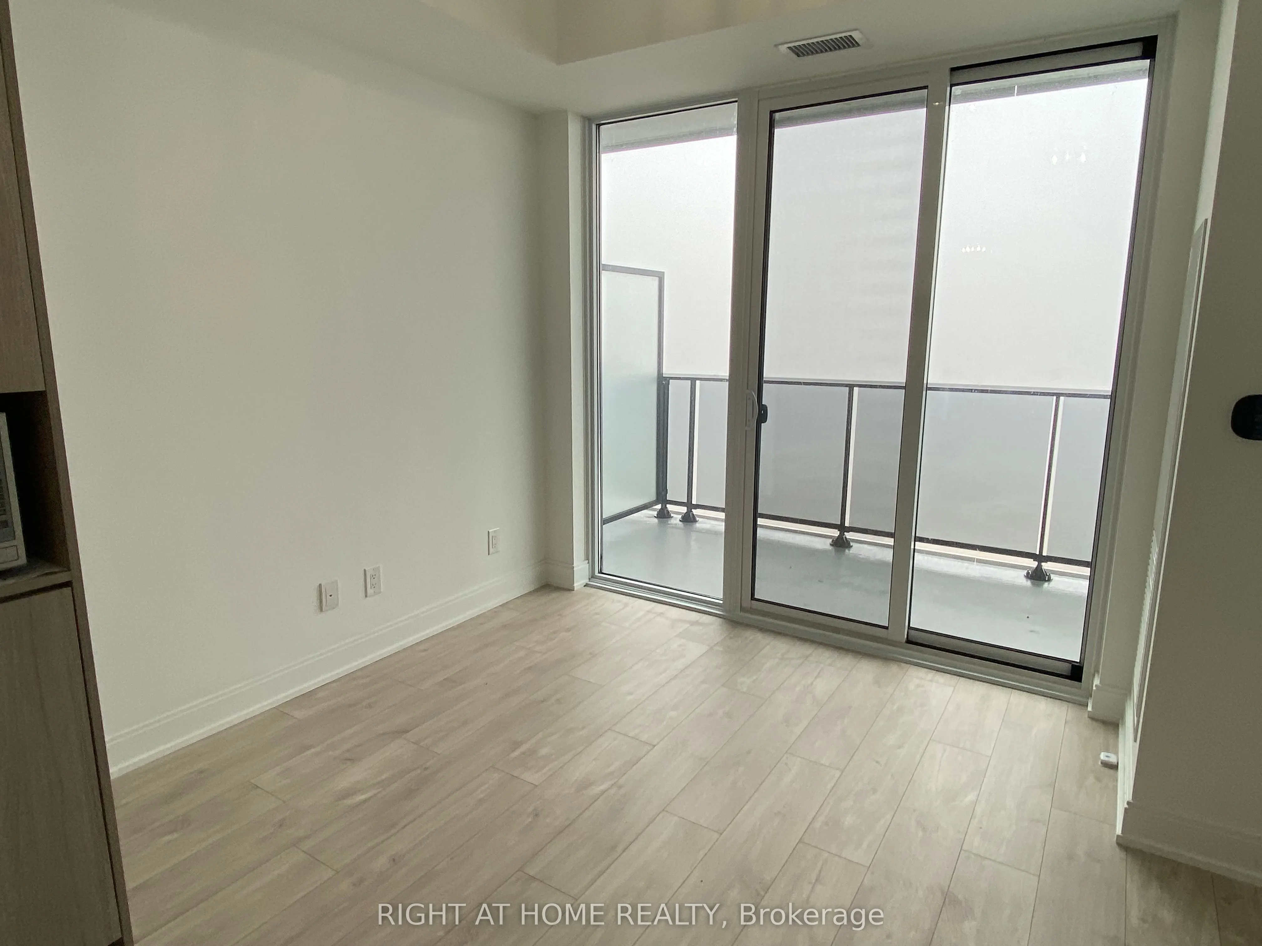 70 ANNIE CRAIG Drive, #1810