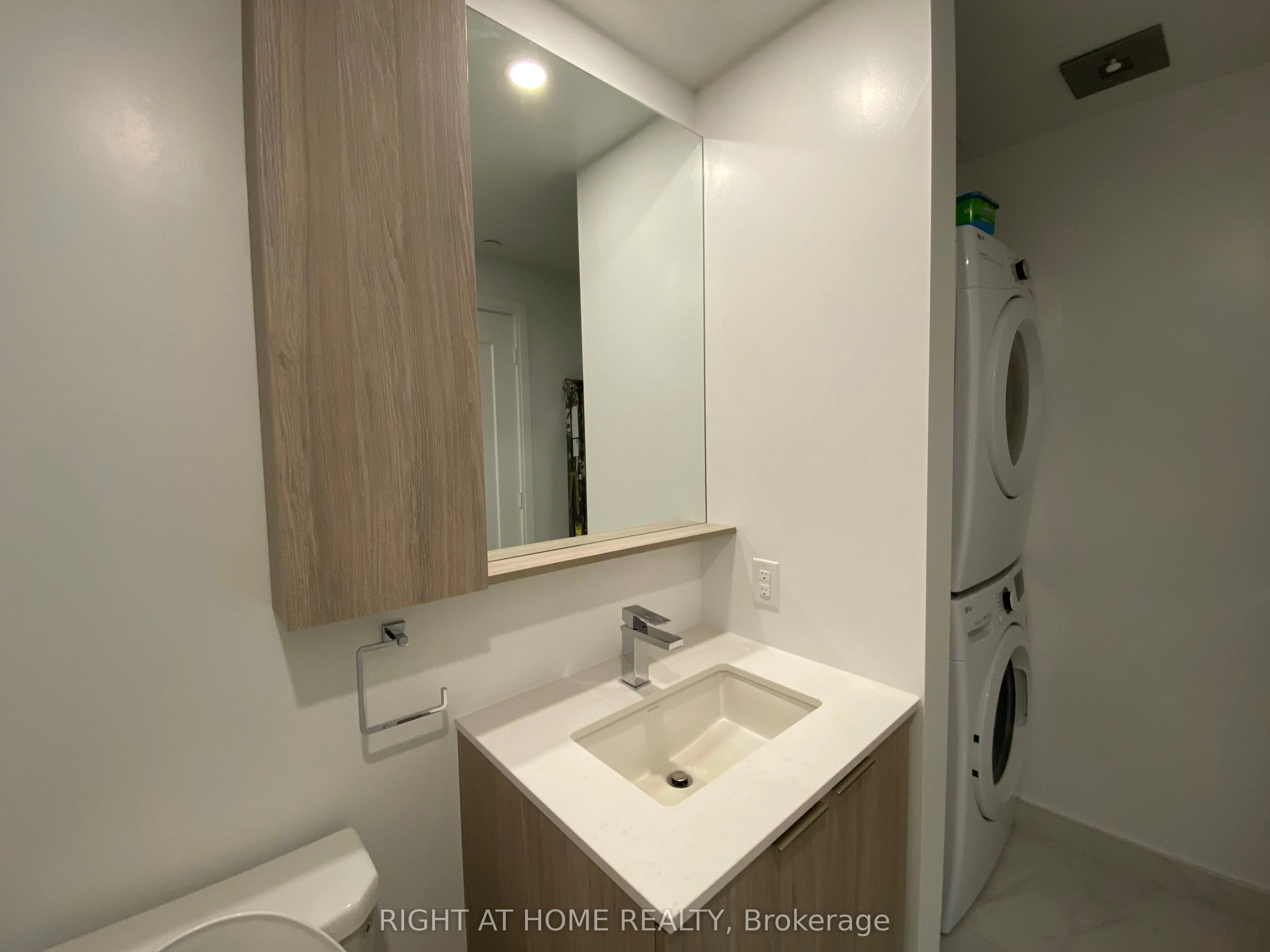 70 ANNIE CRAIG Drive, #1810