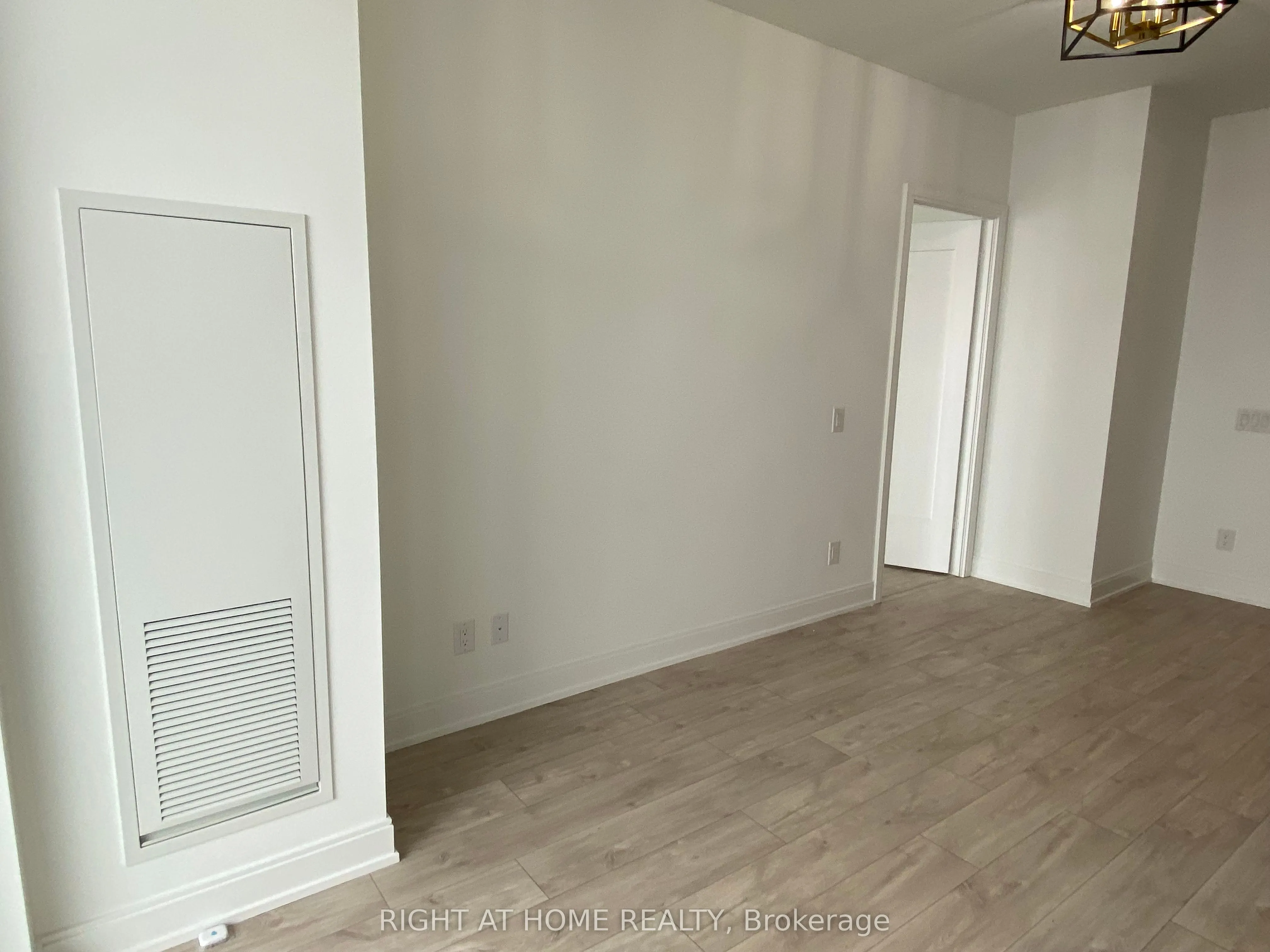 70 ANNIE CRAIG Drive, #1810