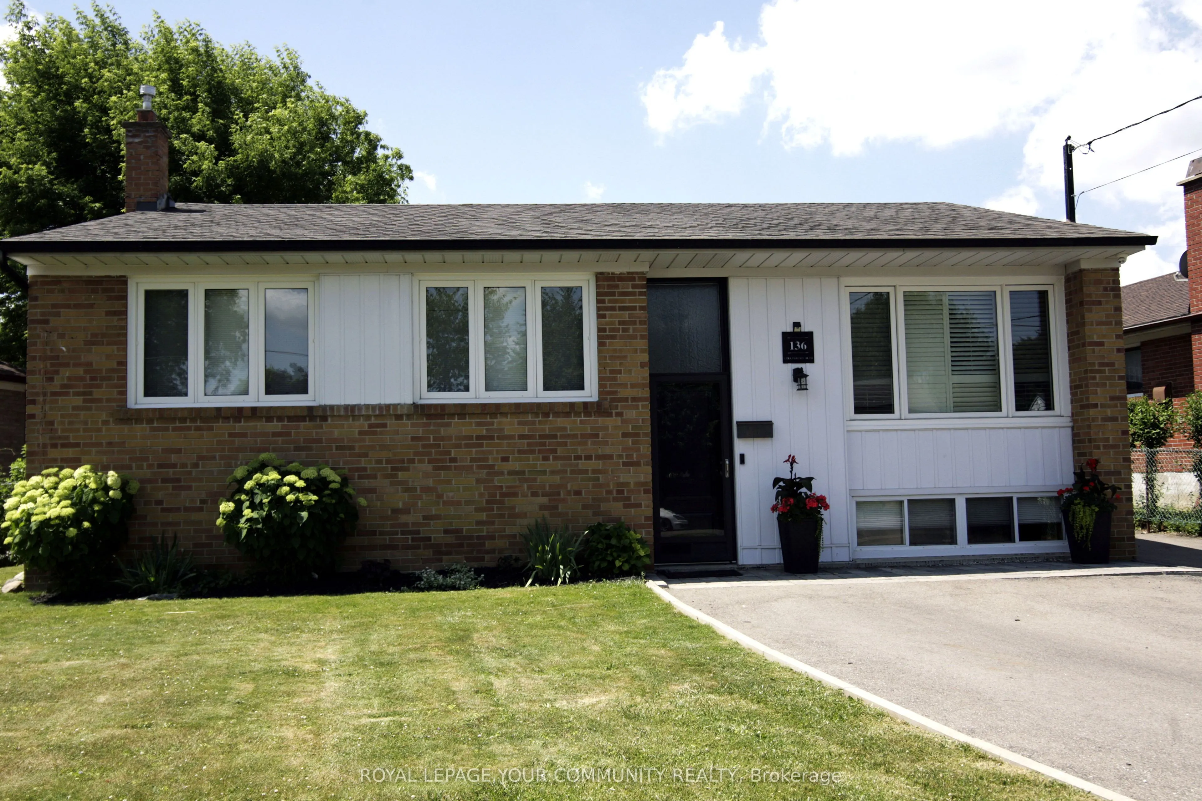 136 Strathburn Boulevard