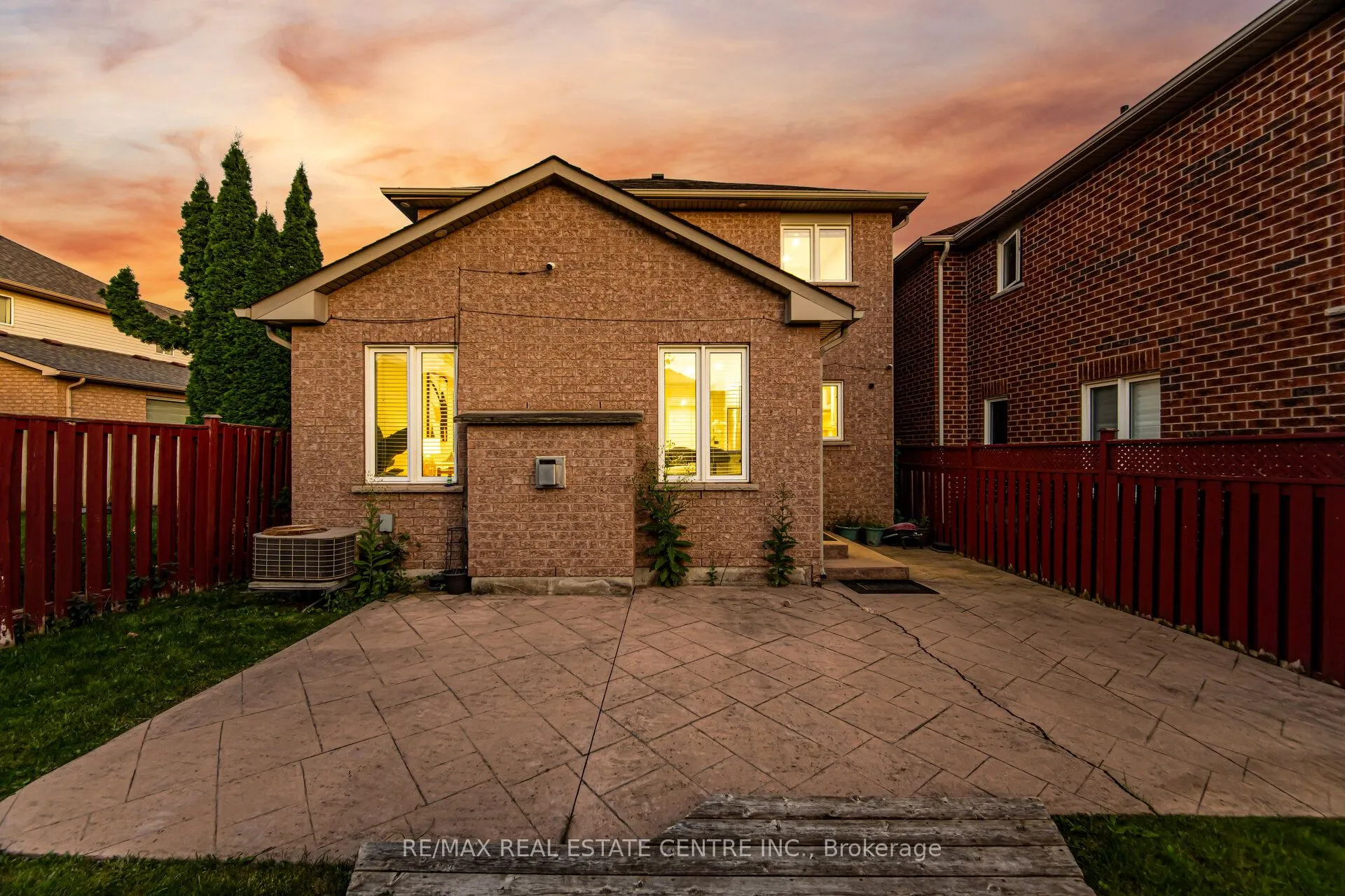 3191 Oakview Road